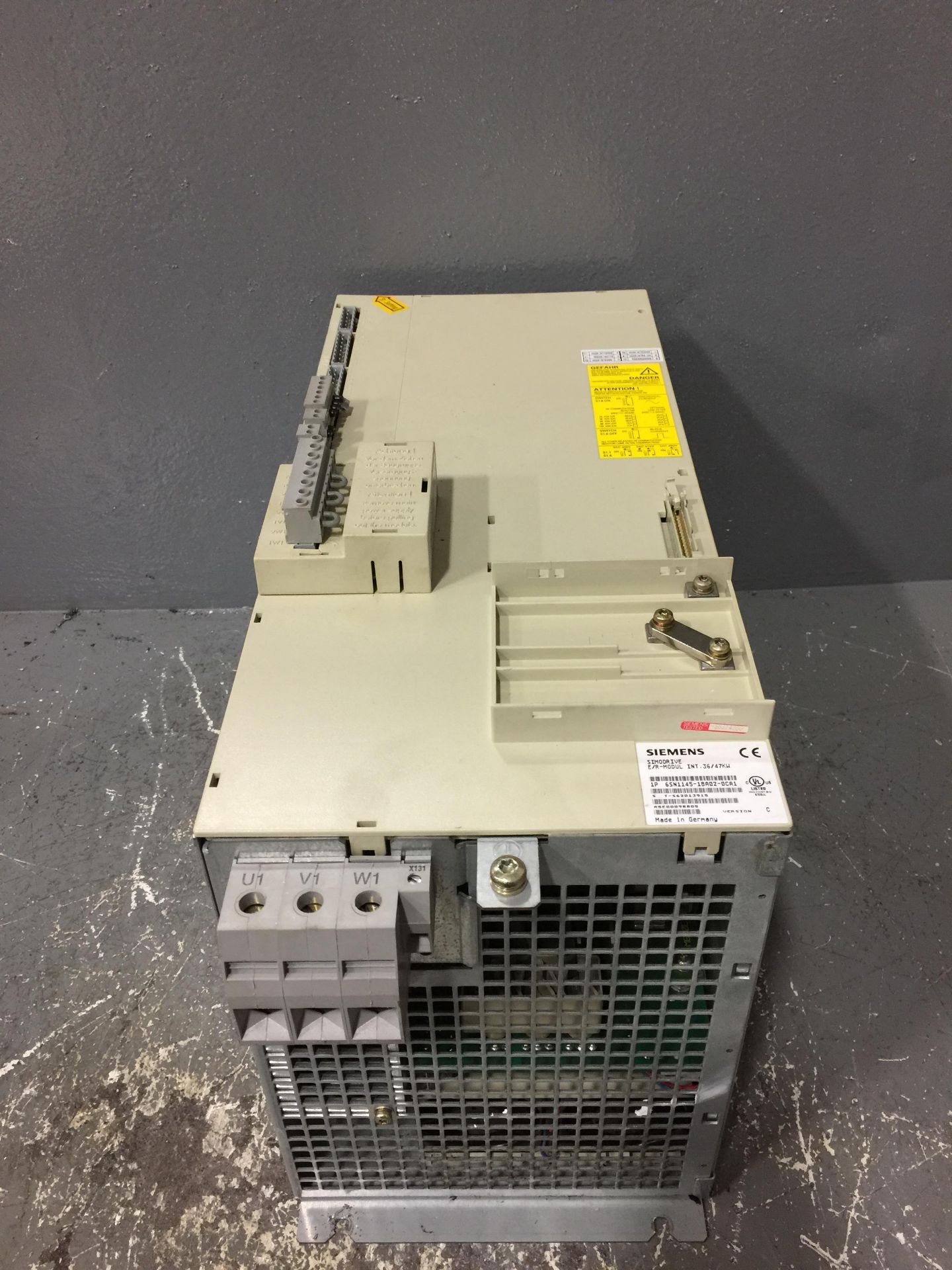 SIEMENS 6SN1145-1BA02-0CA1_SIMODRIVE E/R-MODUL INT. 36/47KW