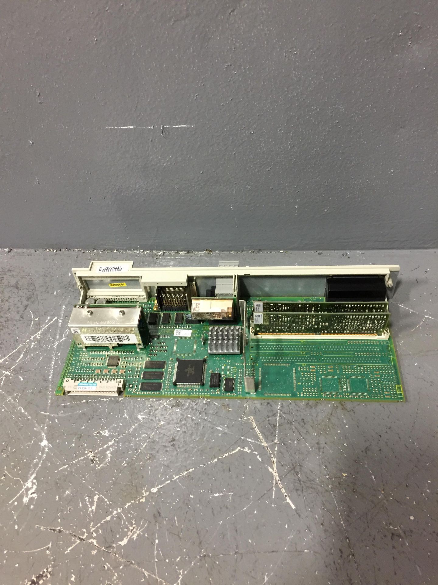 SIEMENS 6SN1118-0DM21-0AA0 CIRCUIT BOARD