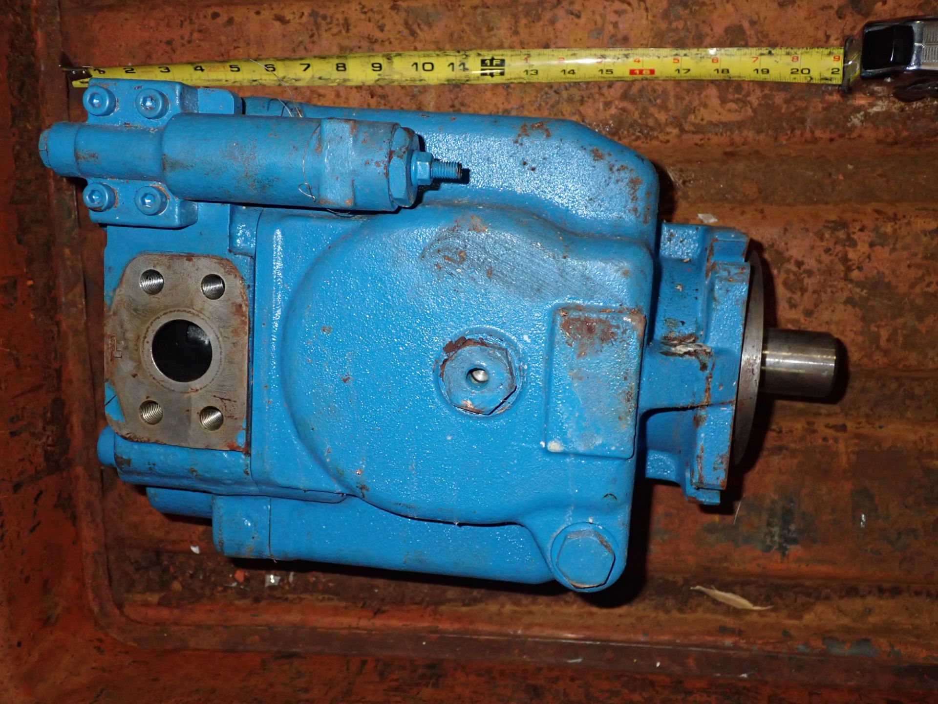 Large Vickers ? Hydraulic Pump