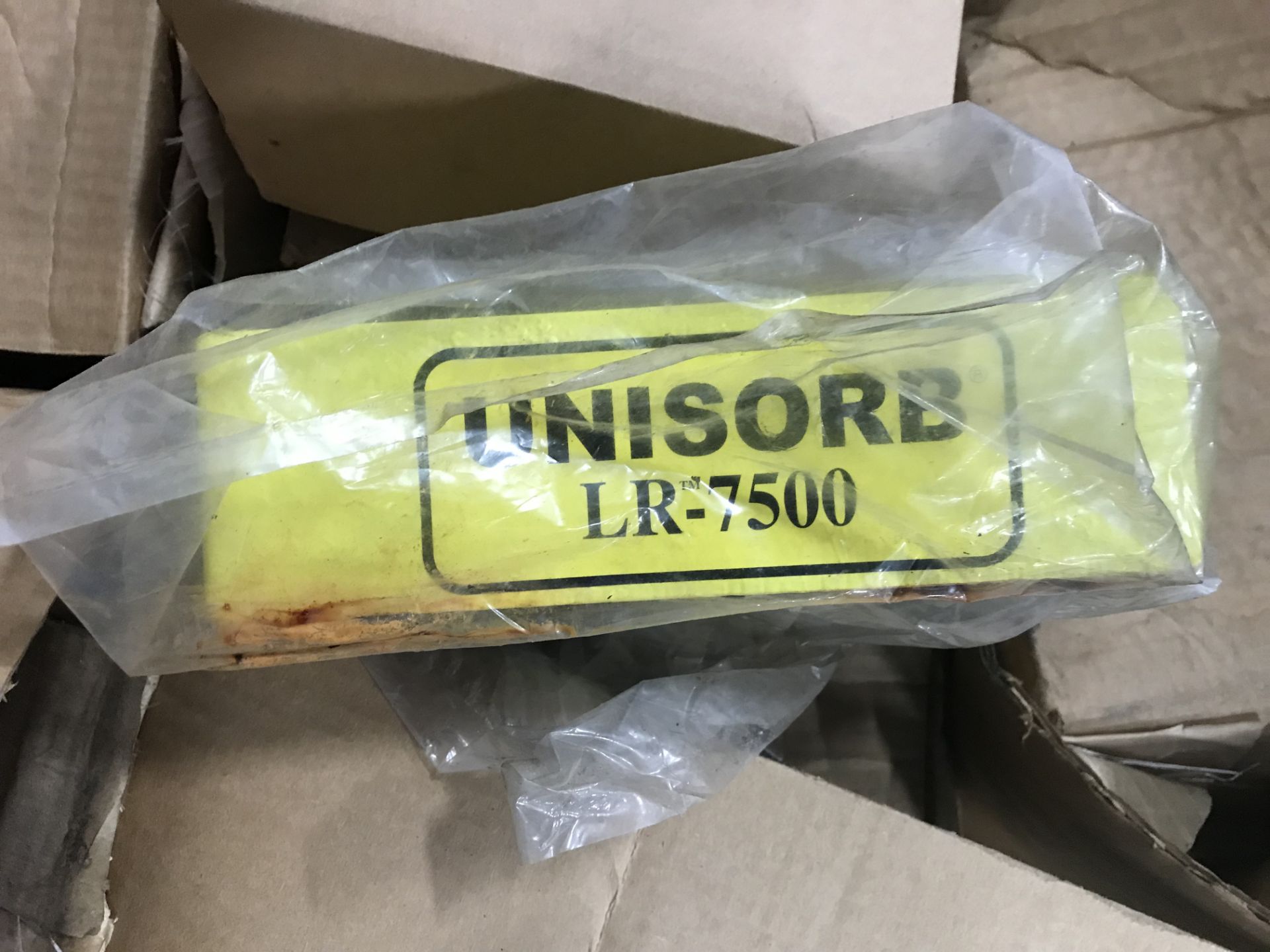 Lot of Unisorb LR-7500 Mounts *SEE PICTURES* - Image 2 of 7
