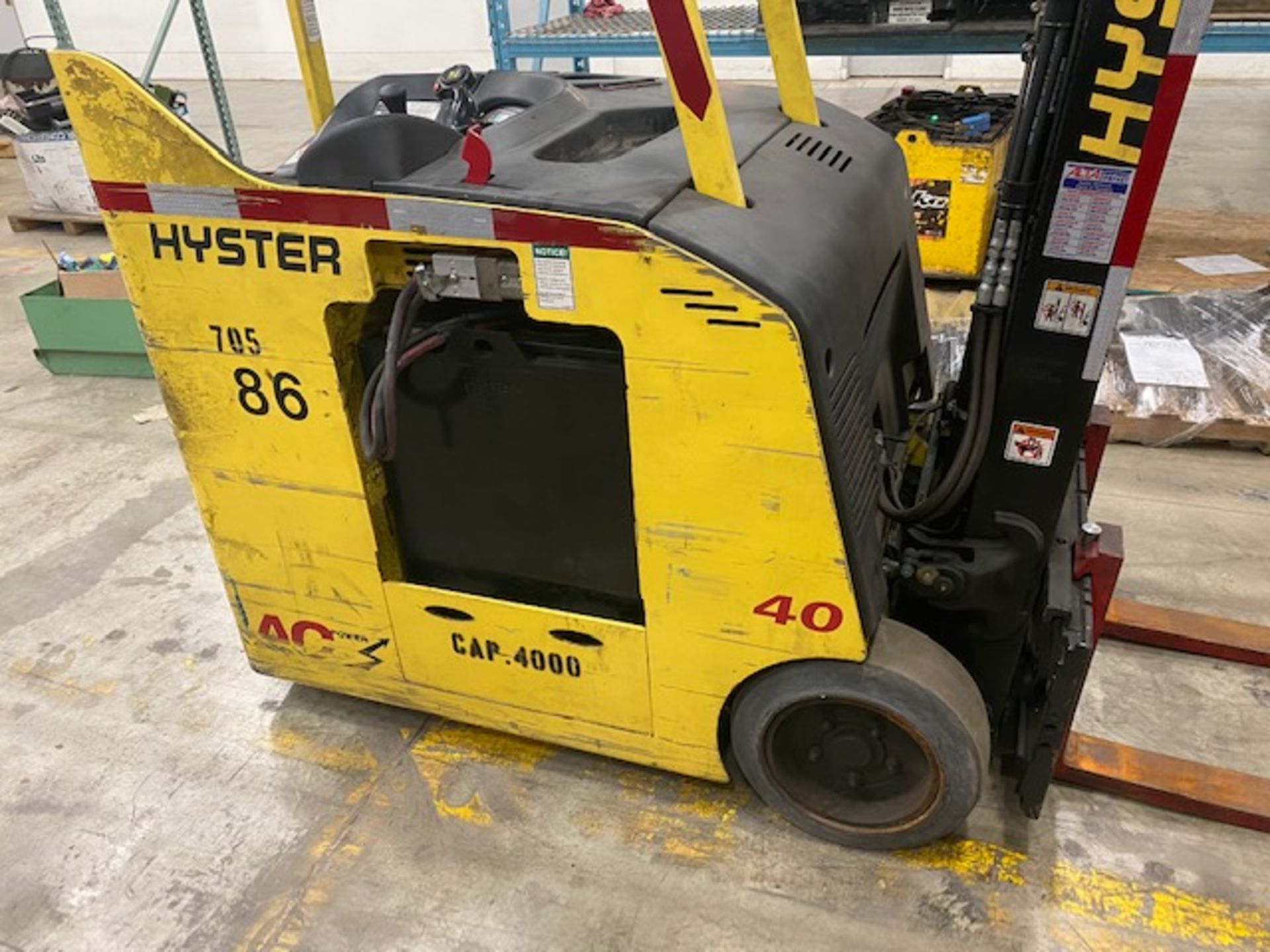 2014 Hyster 4,000 Lb Capacity Electric Forklift Model E40HSD2-21 - Image 3 of 9