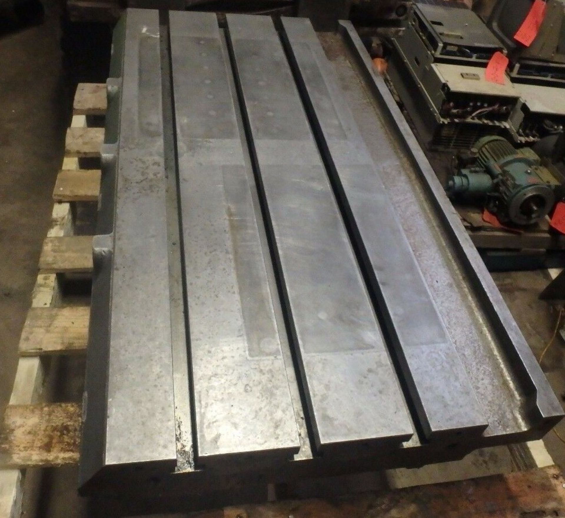 39" x 21" T-Slotted Table - Image 2 of 4