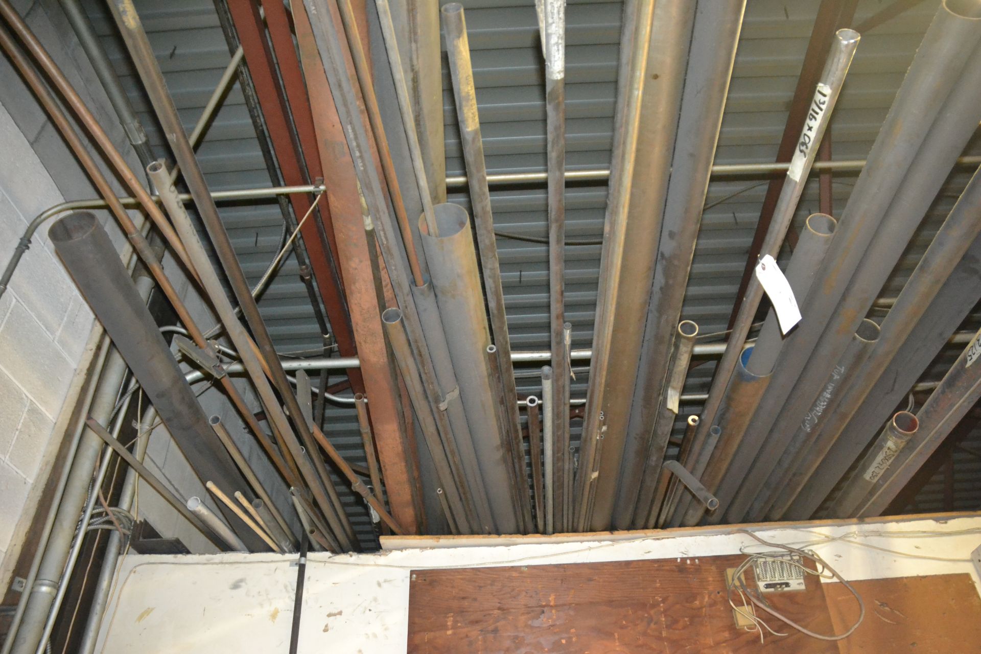 LOT - STEEL ROUND TUBING - Image 2 of 2