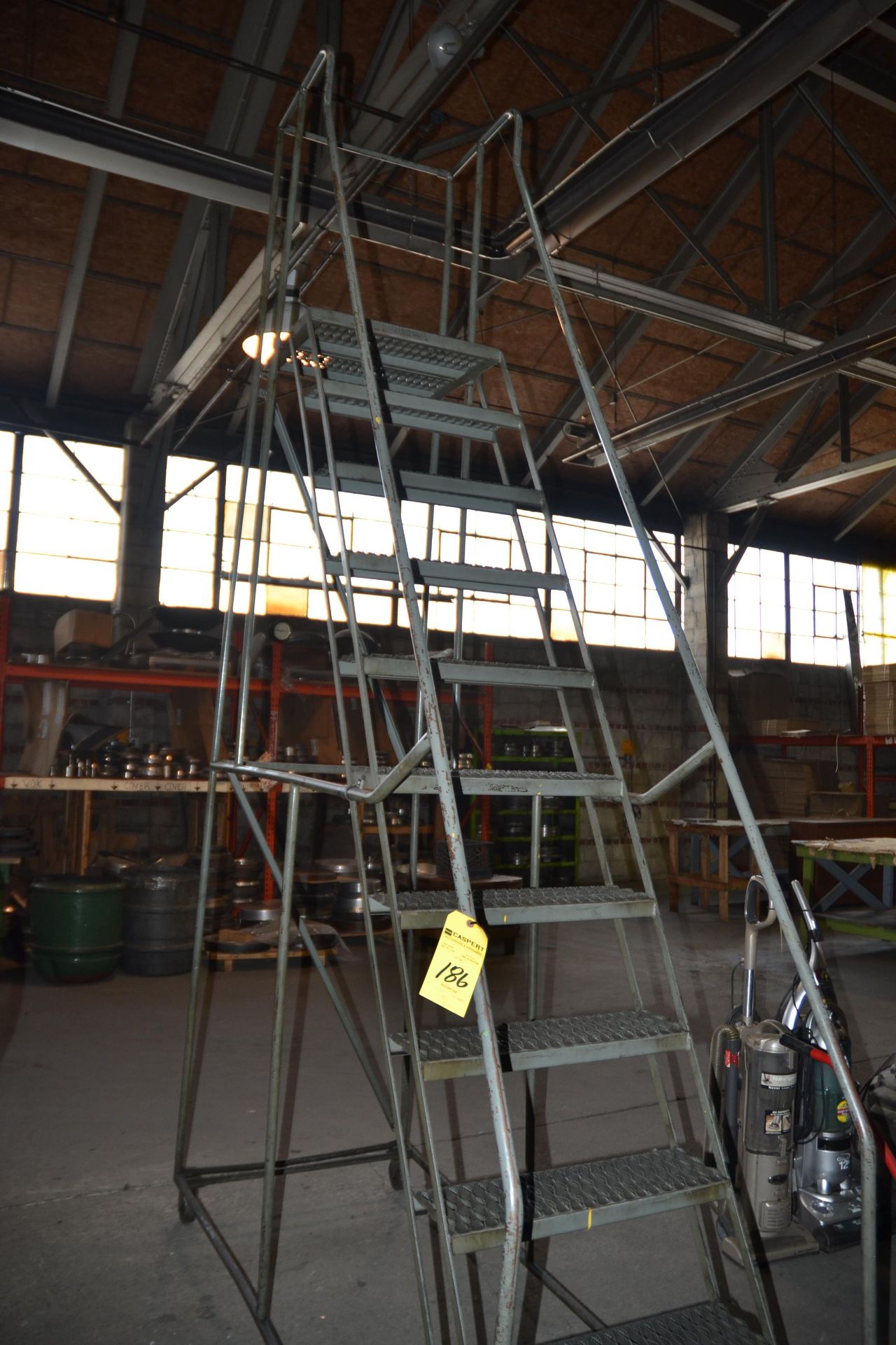 12' Portable Stock Ladder