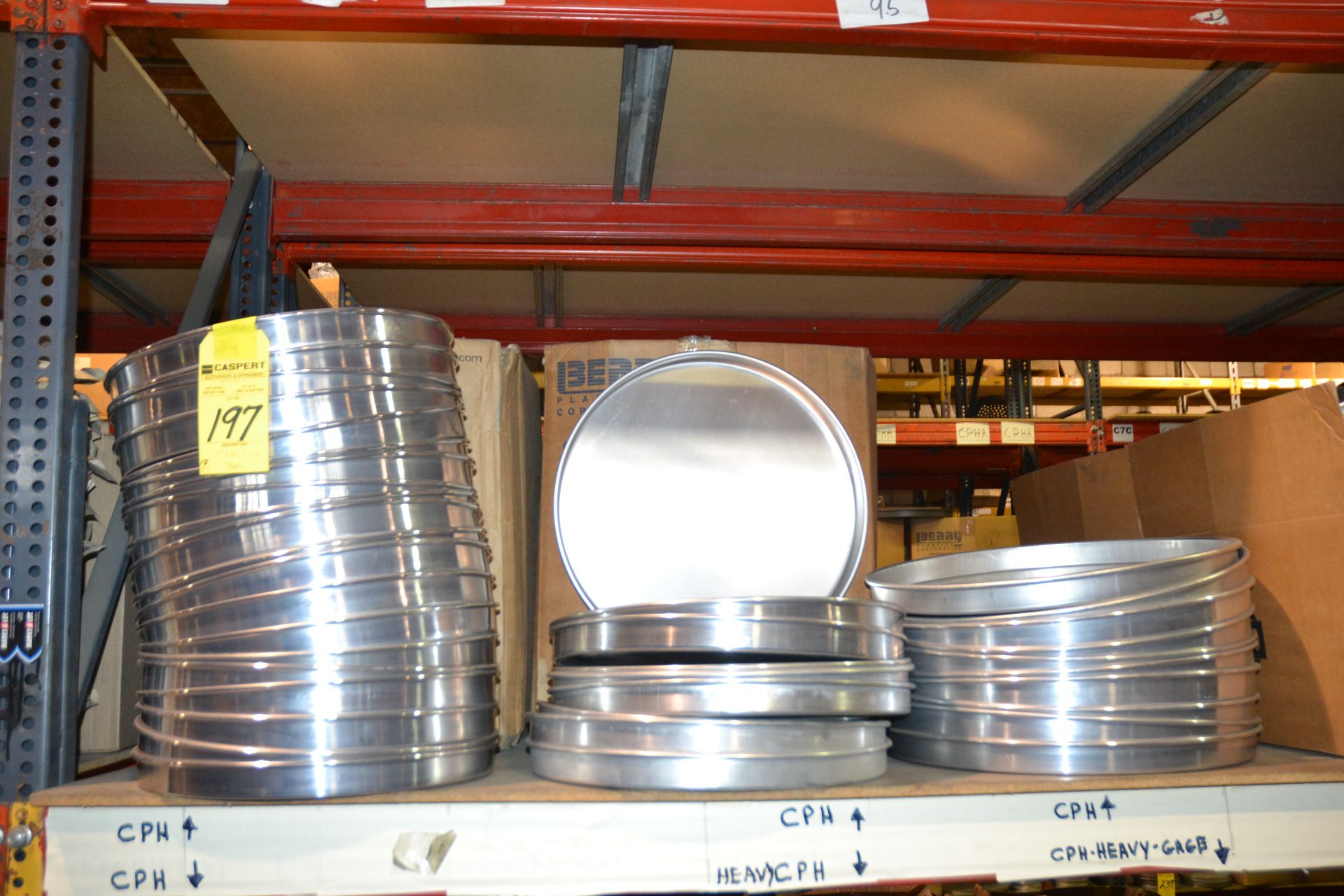 17" & 18" x 1 1/2" Deep Tapered Pans