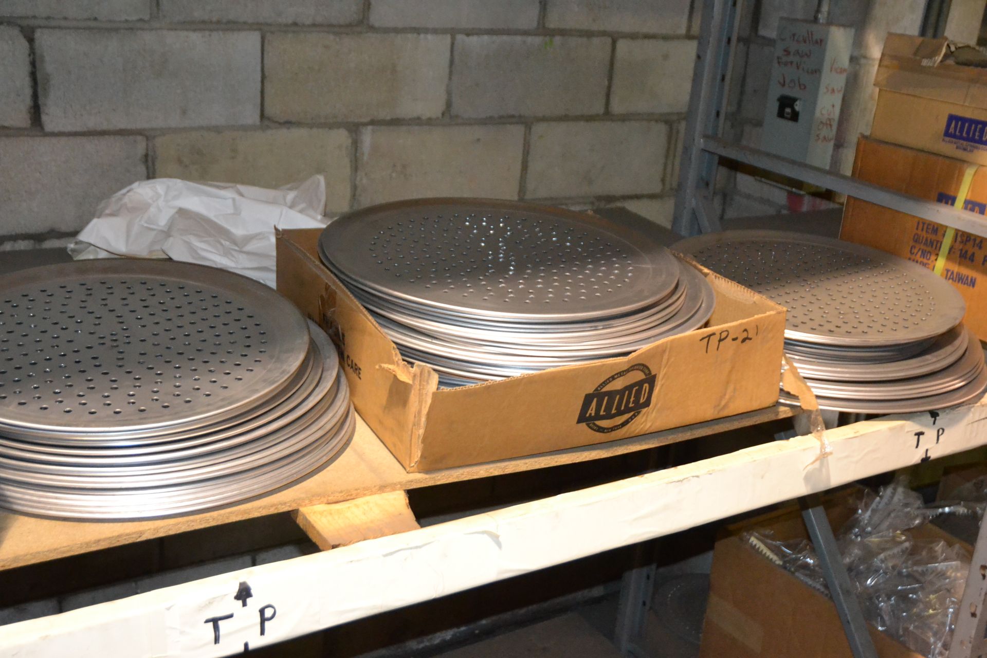 15" - 21" Perforated and Non-Perforated Pizza Trays - Image 2 of 2