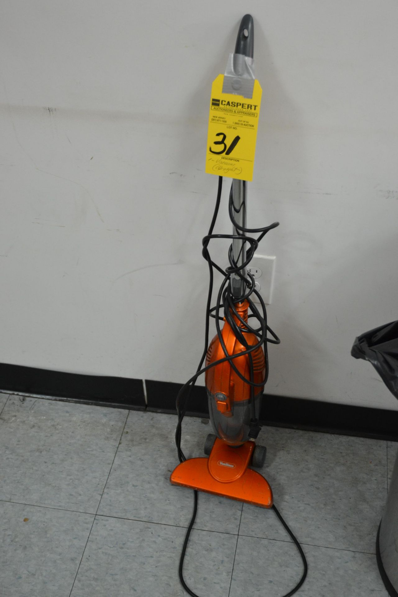 VonHaus Upright Vacuum