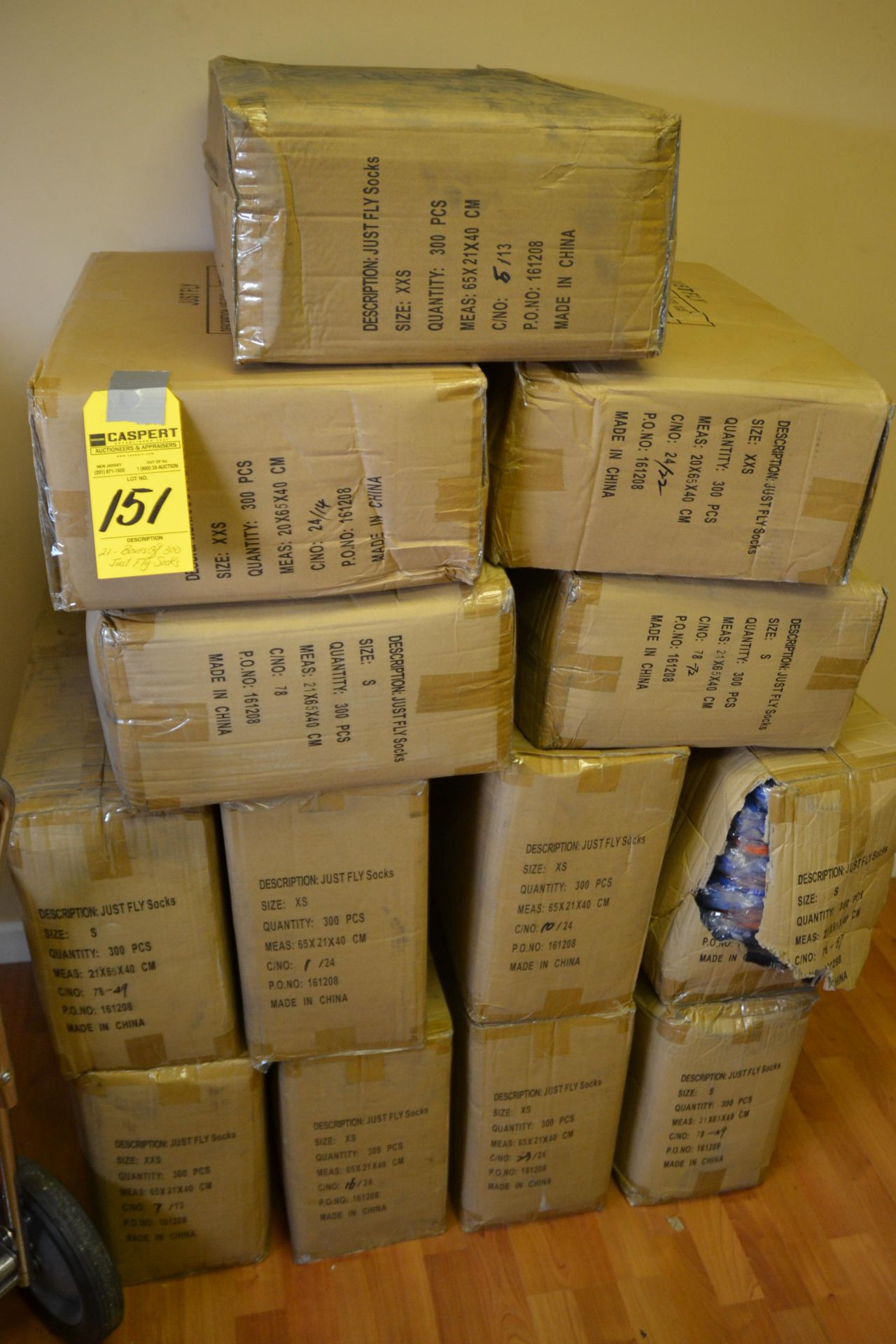 Boxes of 300 Fly High Socks