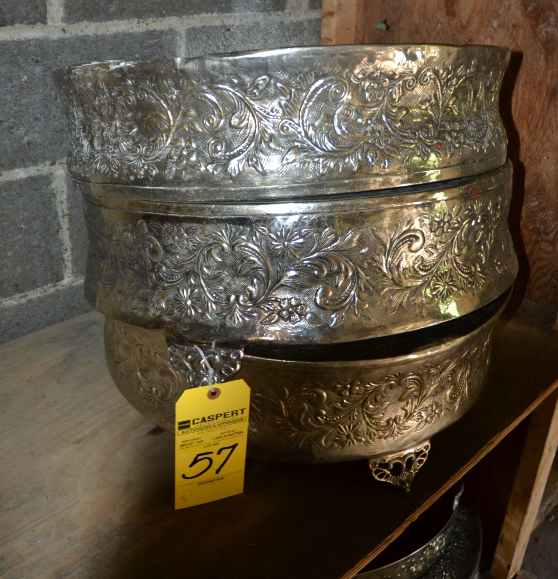 Decorative 22" Circular Cake Risers