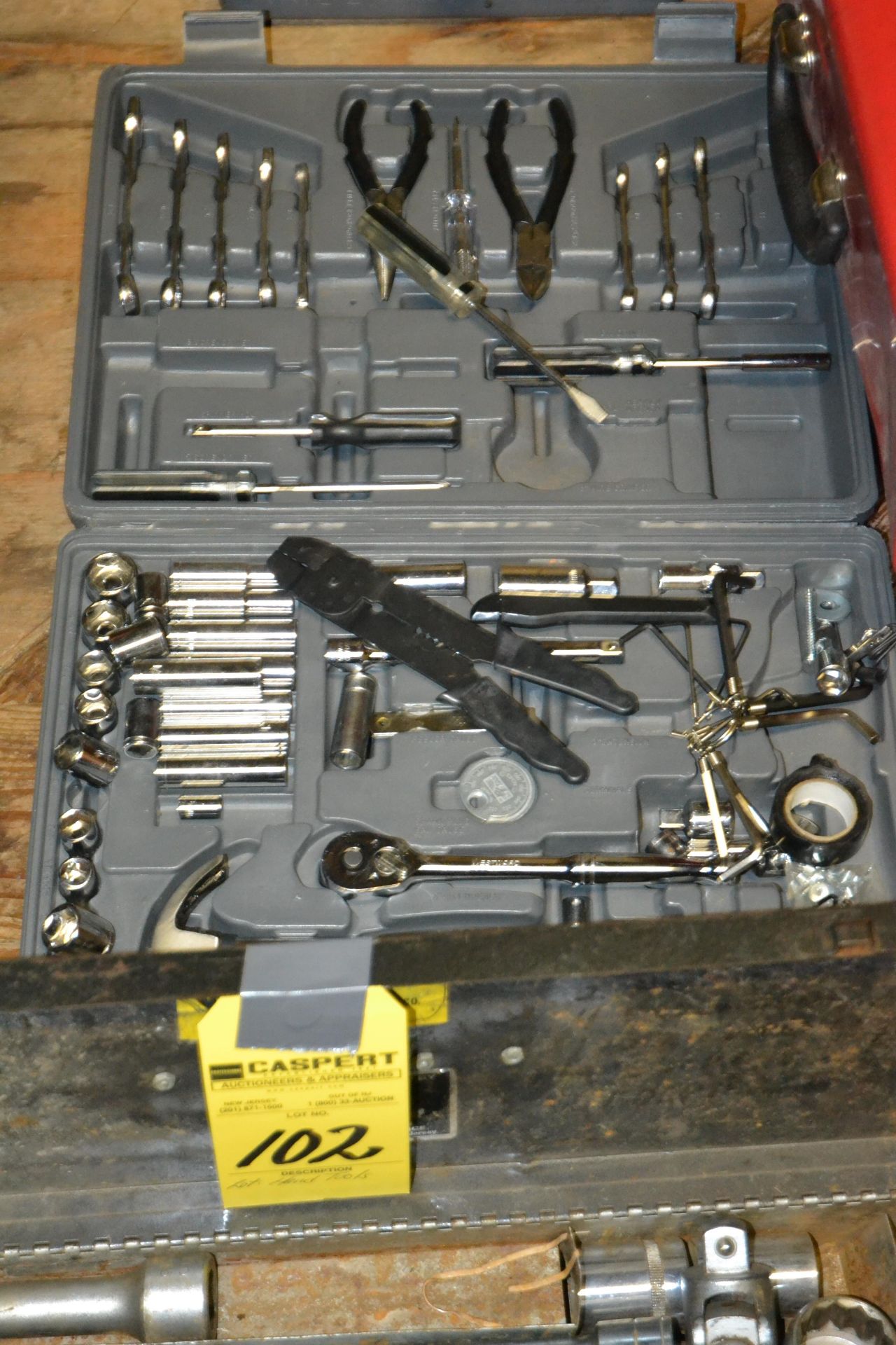 LOT - Socket Wrenches / Hand Tools