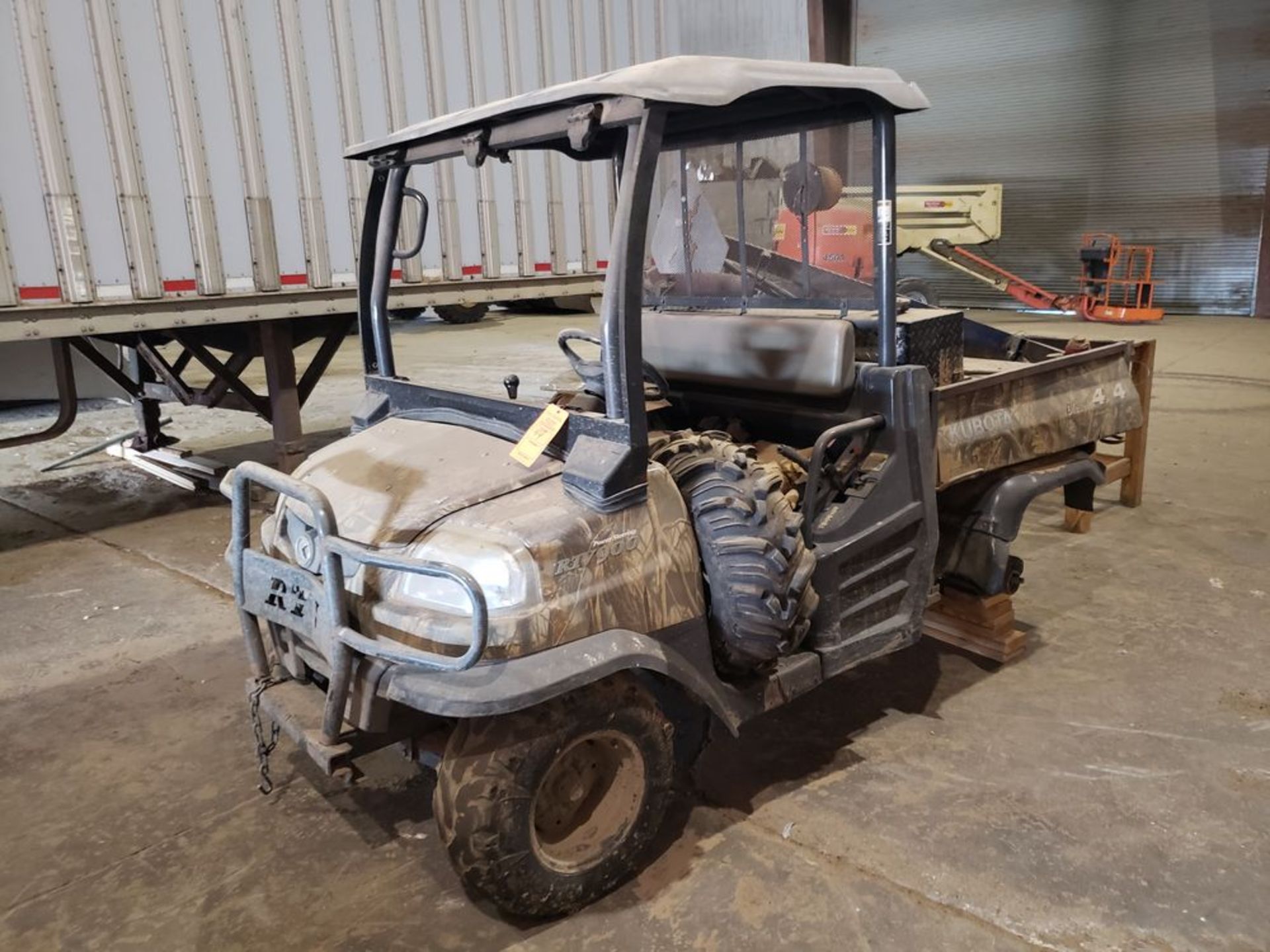 KUBOTA 4 X 4 RTV 900 2269 HOURS (RUNS, NEEDS WHEEL BEARINGS) (LOCATED AT: 29861 OLD HWY 33, ELKHAR