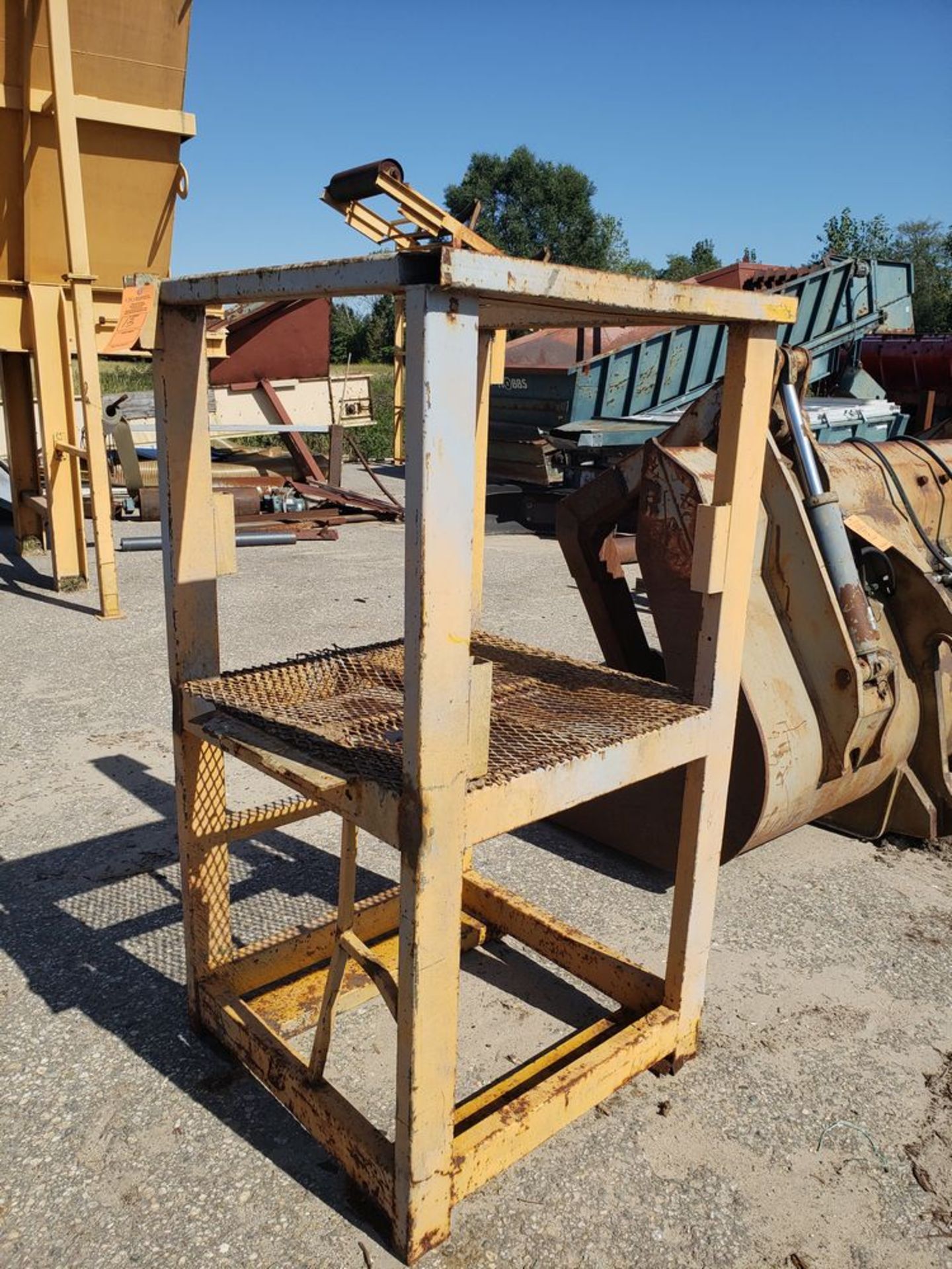 FORK LIFT ATTACHMENT-MANLIFT (LOCATED AT: 29861 OLD HWY 33, ELKHART, IN 46516)