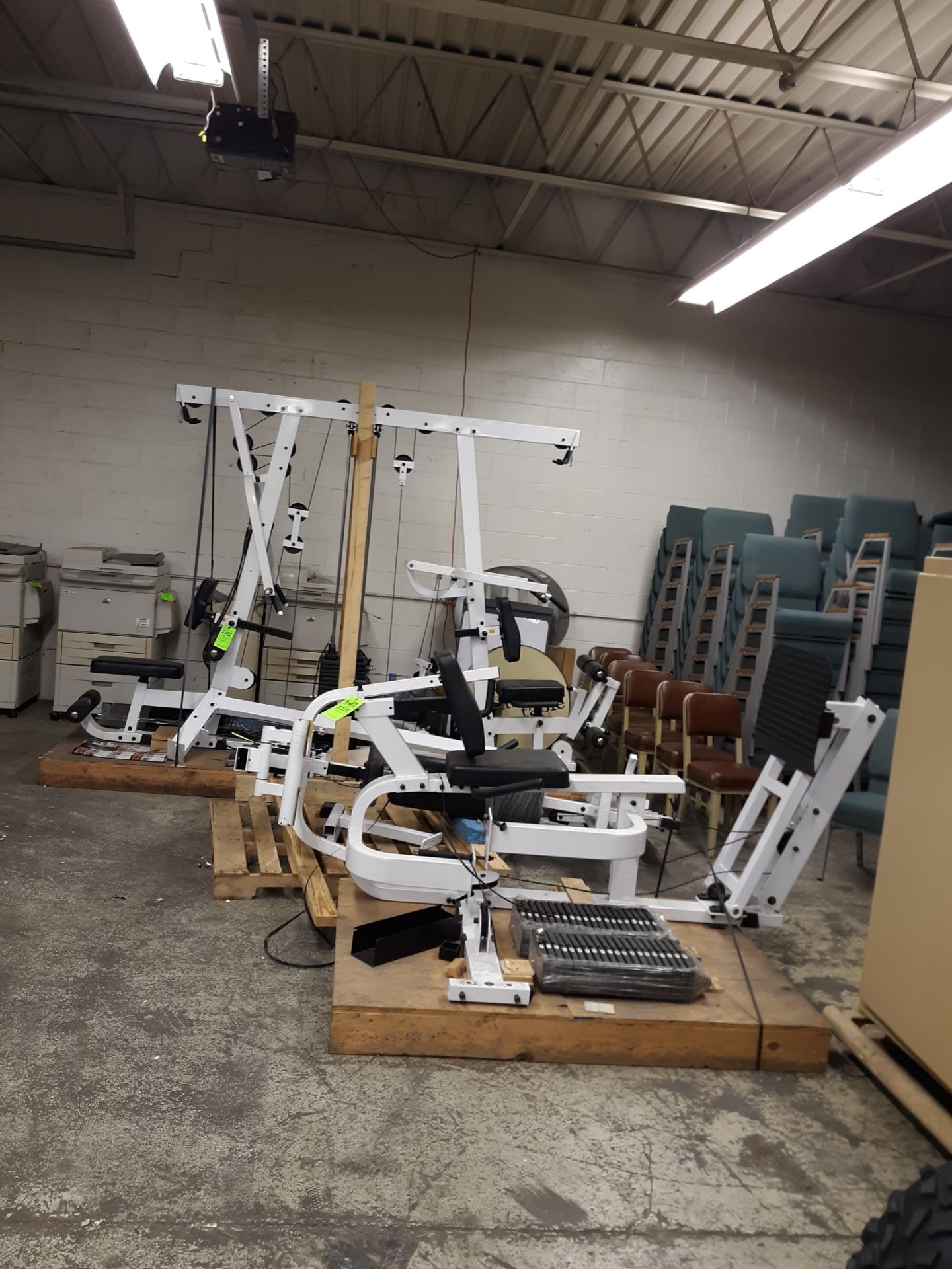 BODY SOLID EXM4000S ULTIMAT TRIPLE STACK HOME GYM PACKAGE (AS PICTURED)(LOCATED AT: 433 COUNCIL