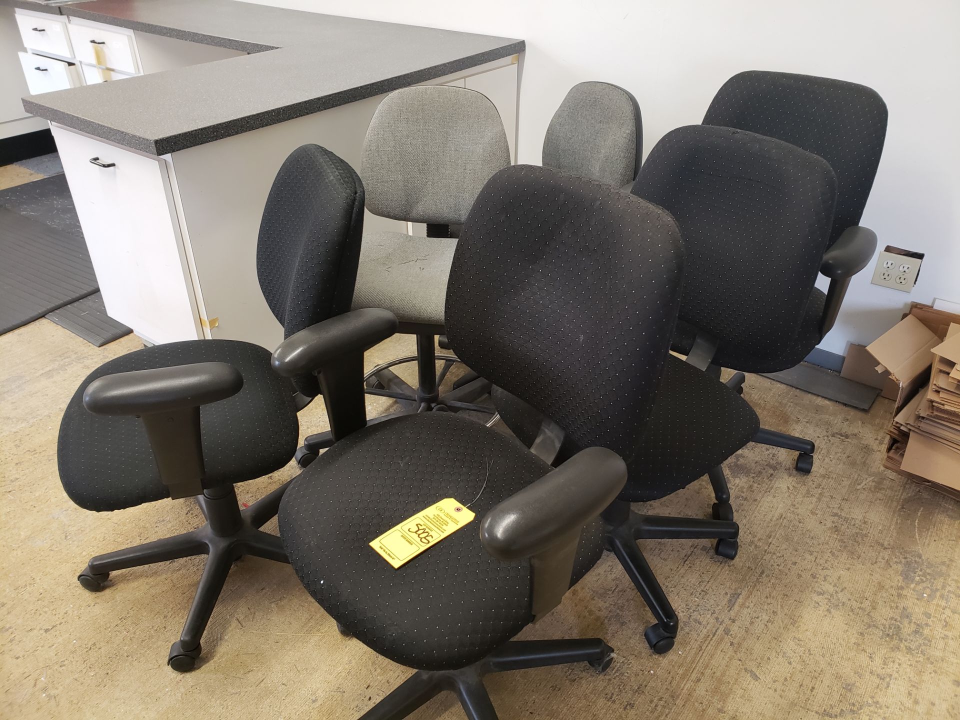 (6) OFFICE CHAIRS (LOCATED AT: 16335 LIMA ROAD BLDG. 4 HUNTERTOWN, IN 46748)