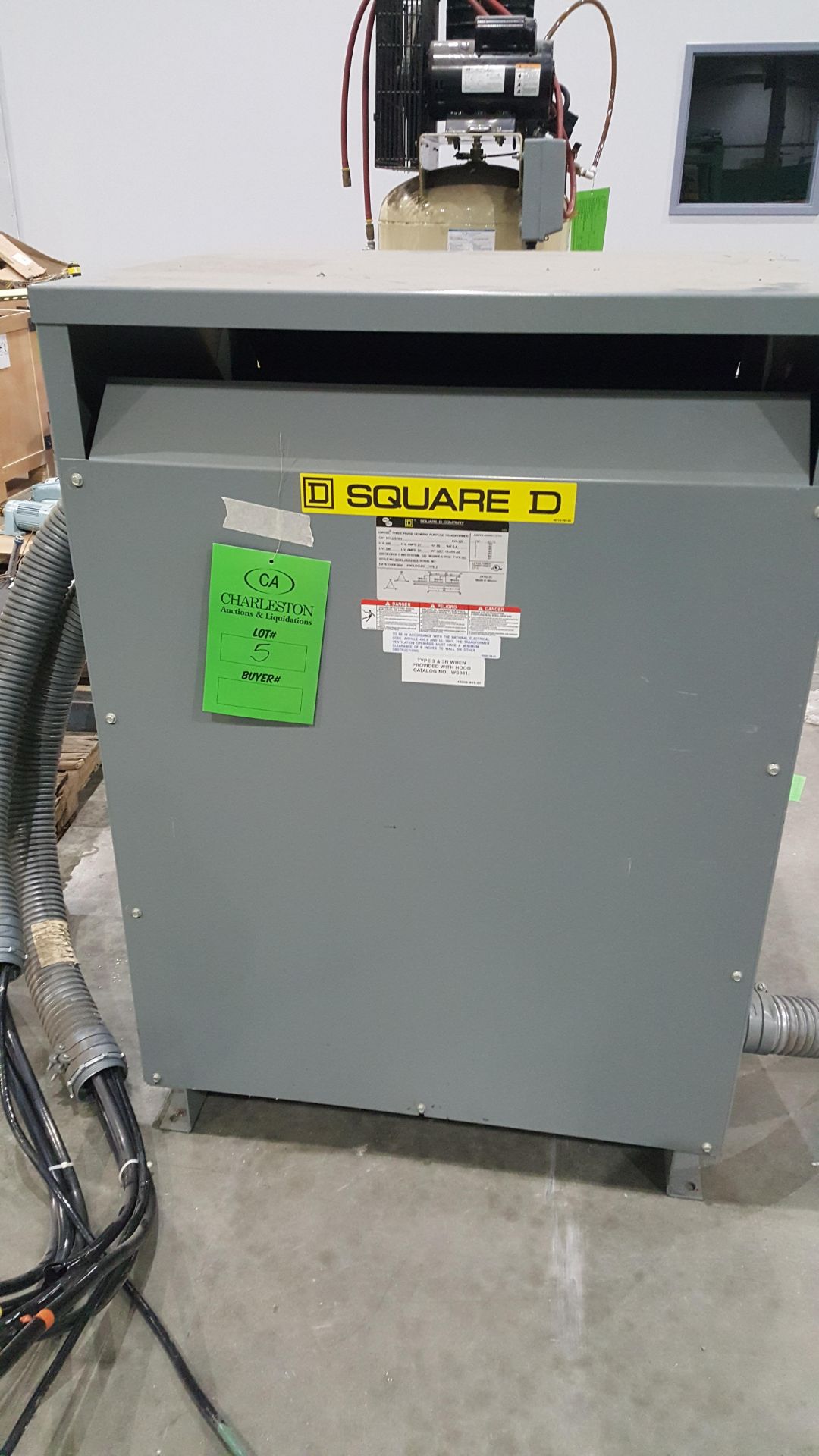 SQUARE D Three Phase General Purpose Transformer, 225 kVA, HV: 480 AMP: 271 HZ: 60 LV: 240 AMPS: 541