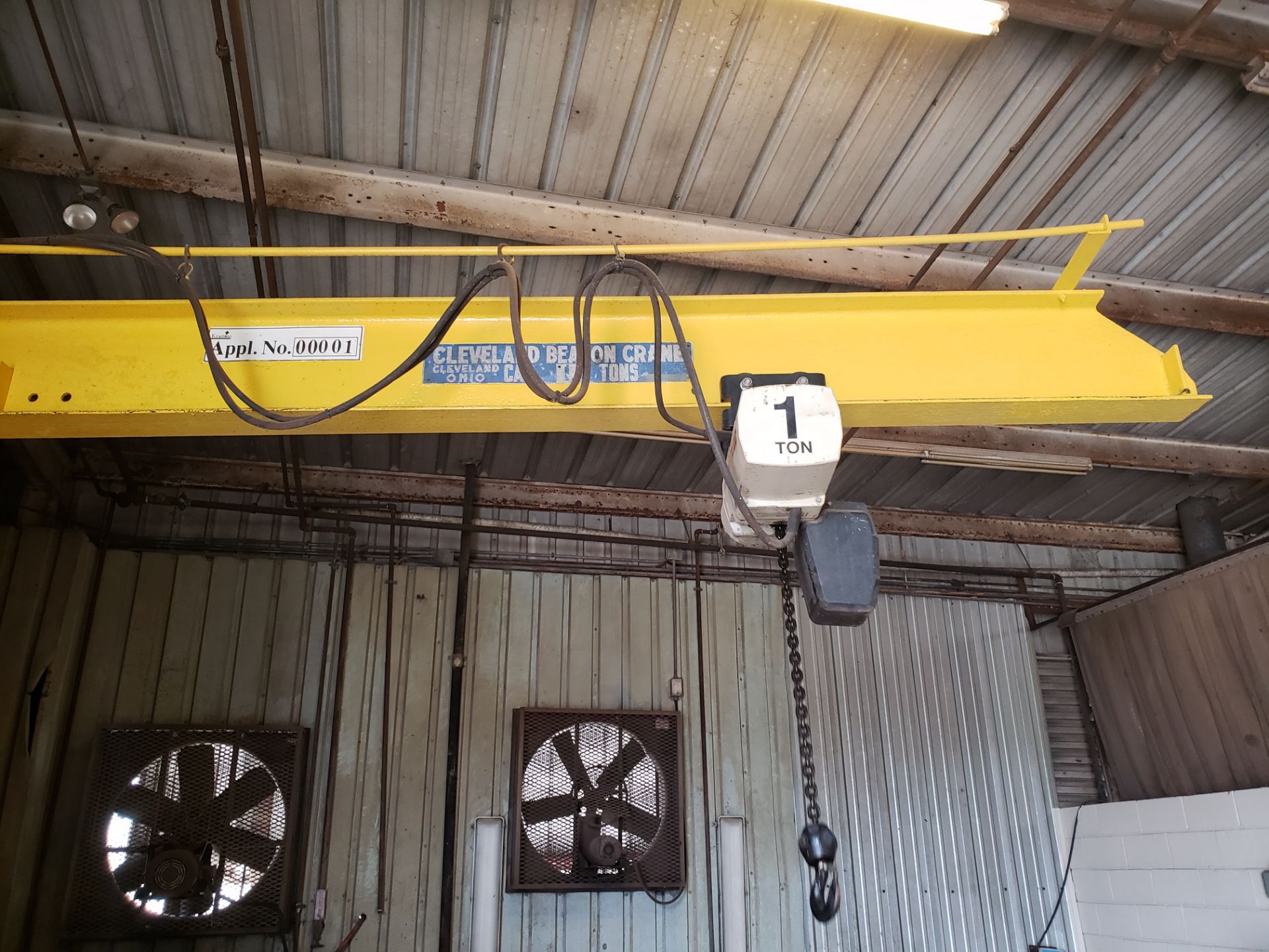 FLOOR MOUNT JIB CRANE W/ COFFING 1 TON ELECTRIC CHAIN HOIST - Image 2 of 3