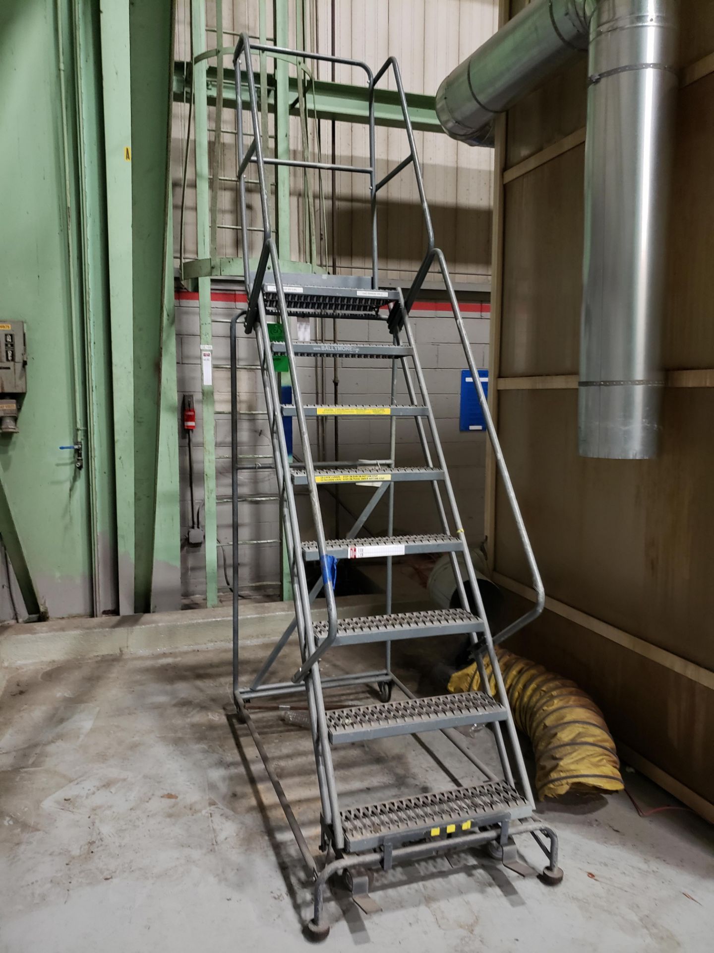 8' BALLYMORE SAFETY LADDER B-1