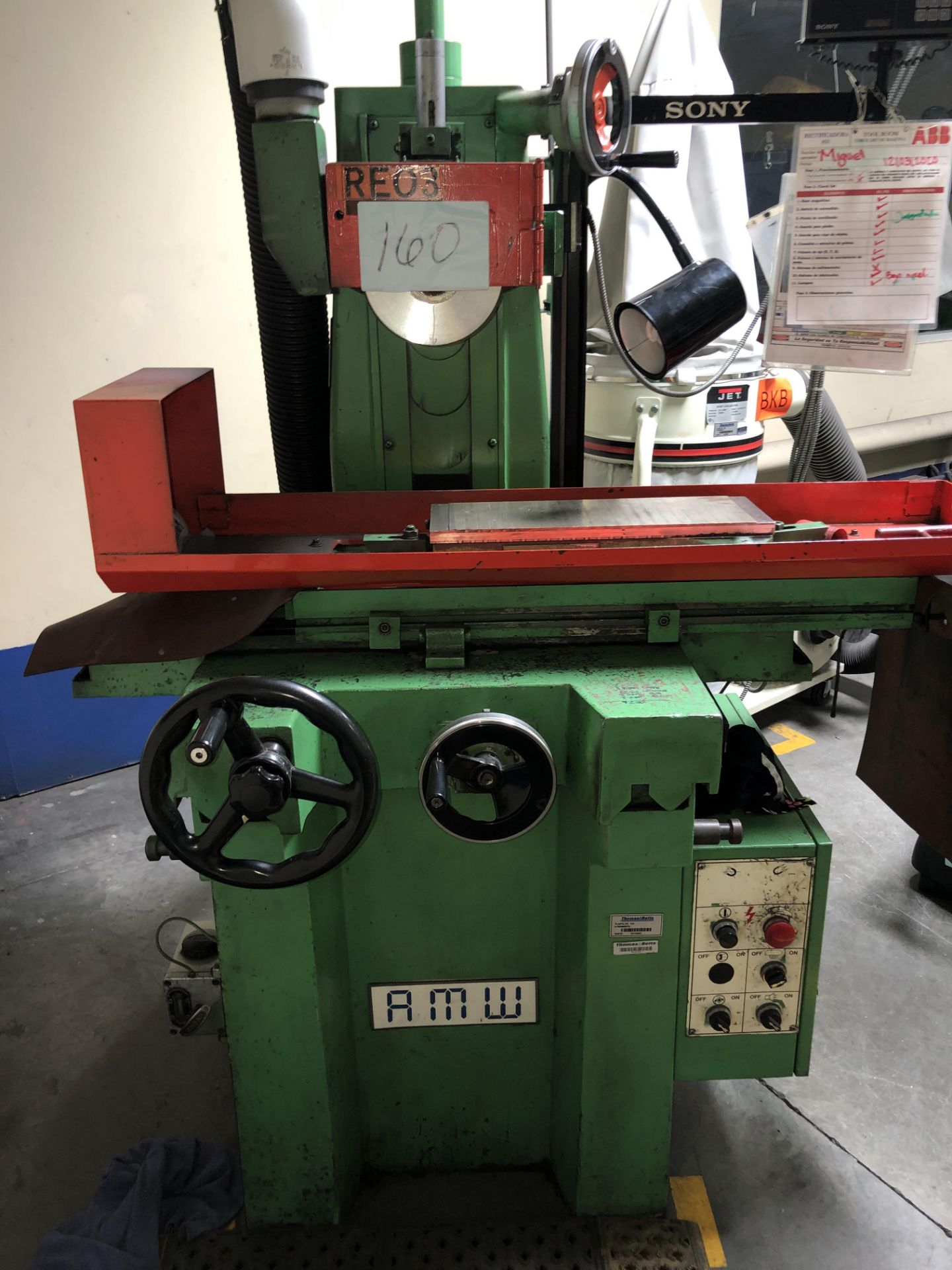 AMW Grinder machine, Model GS-818B,1.5Hp, S/N 40502-06, 220 V. / Rectificadora Plana