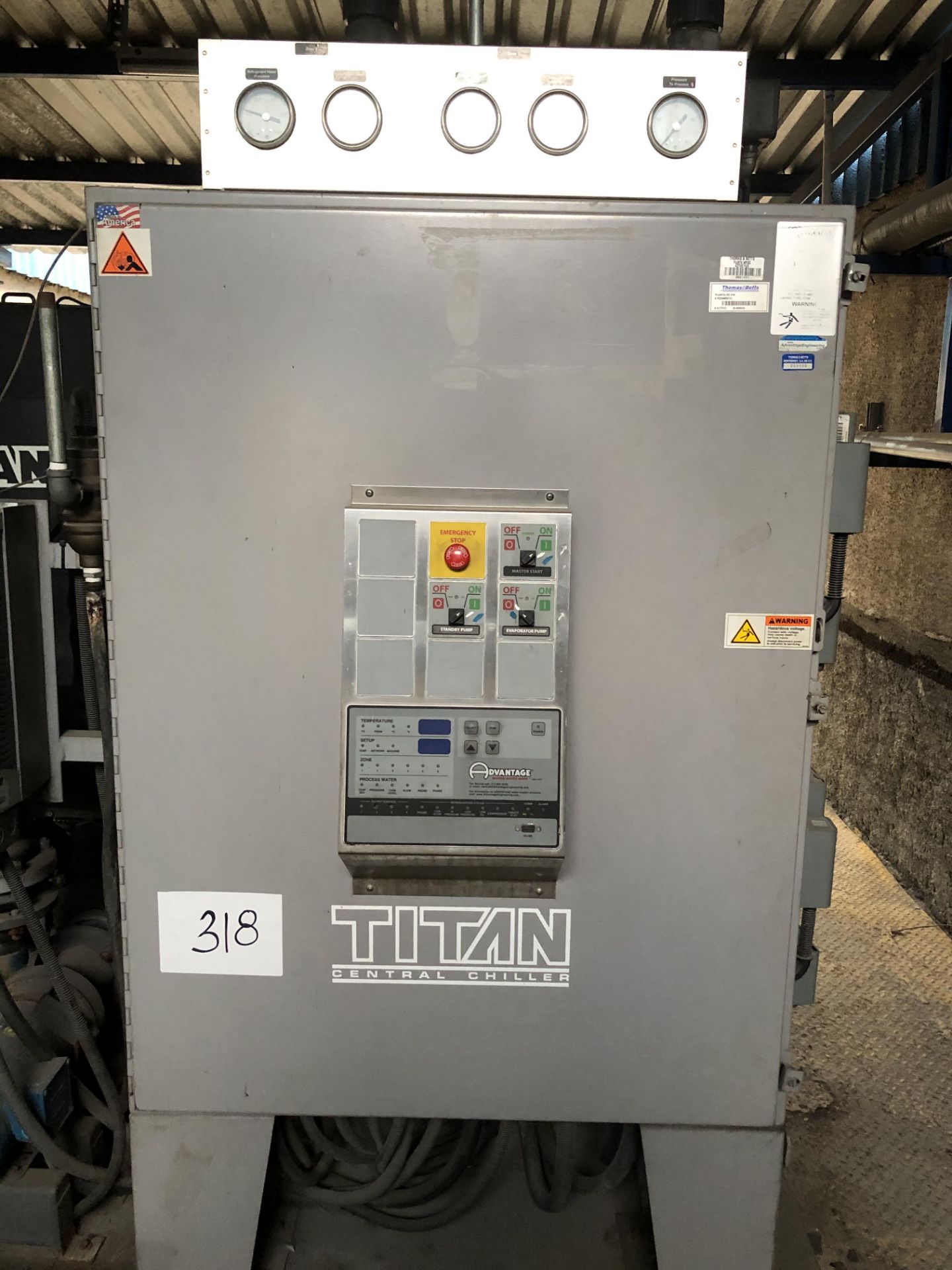 TITAN Central Chiller, Model: TIP-50A-SP, Voltage/Phase/HZ: 460/3/60 / Chiller enfriamiento