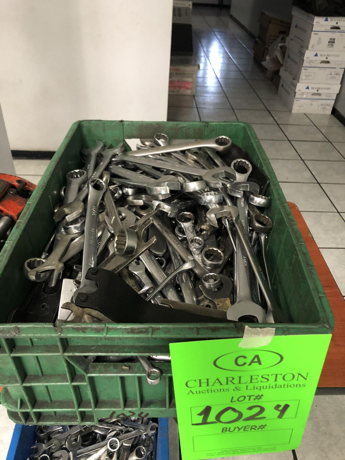 Lot of combination wrench, different sizes /Caja de llaves - Image 2 of 2