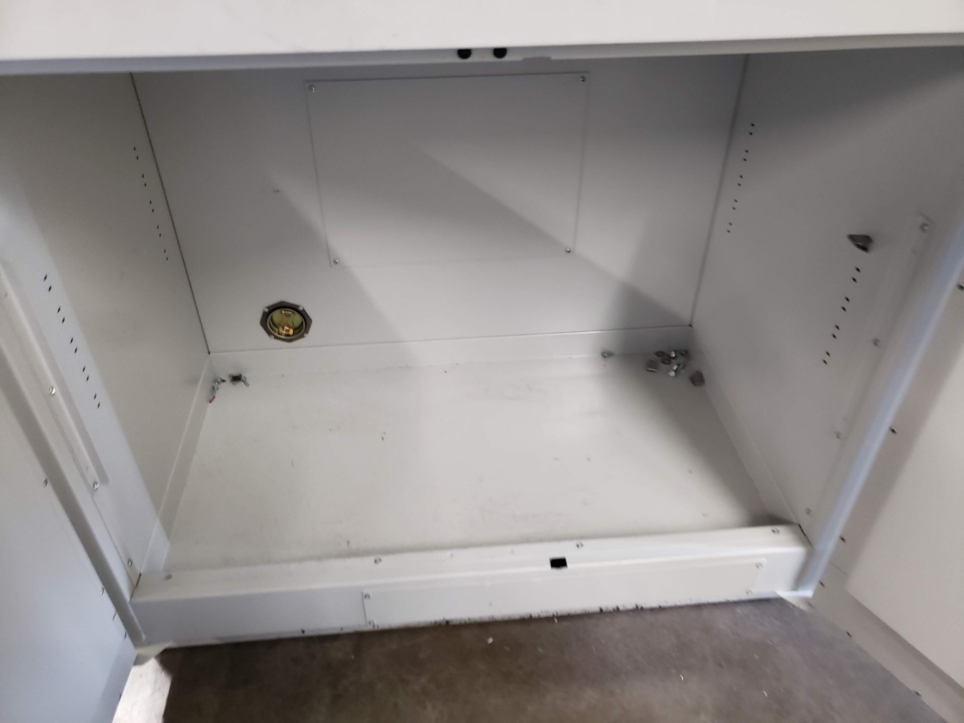 LABCONCO FLAMMABLE LIQUID STORAGE CABINET - Image 2 of 3