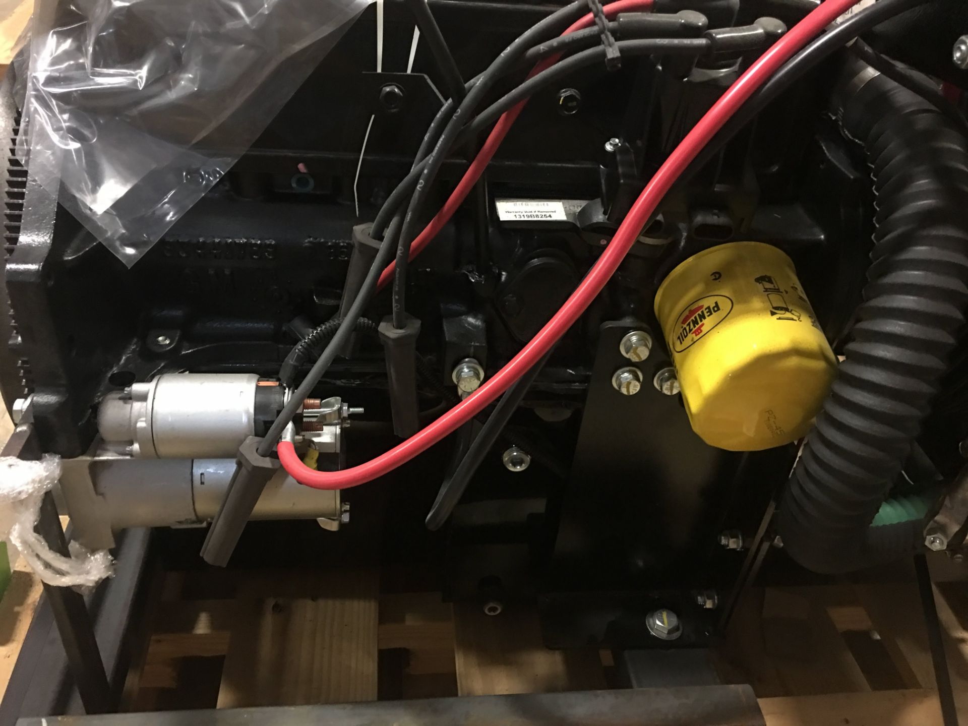 GM 3.0L BUCKS ENGINE (CYLINDER HEAD REMOVED) DUAL FUEL (PROPANE OR LP) W/ RADIATOR PACKAGE - Image 3 of 6