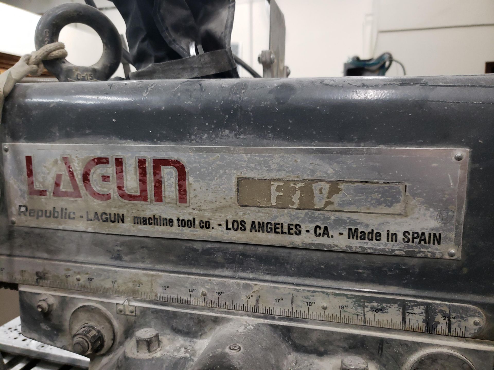 LAGUN VERTICAL MILLING MACHINE S# SE41450 (MODEL UNREADABLE) TABLE 50 X 10 ANILAM 3200 MK - Image 4 of 5