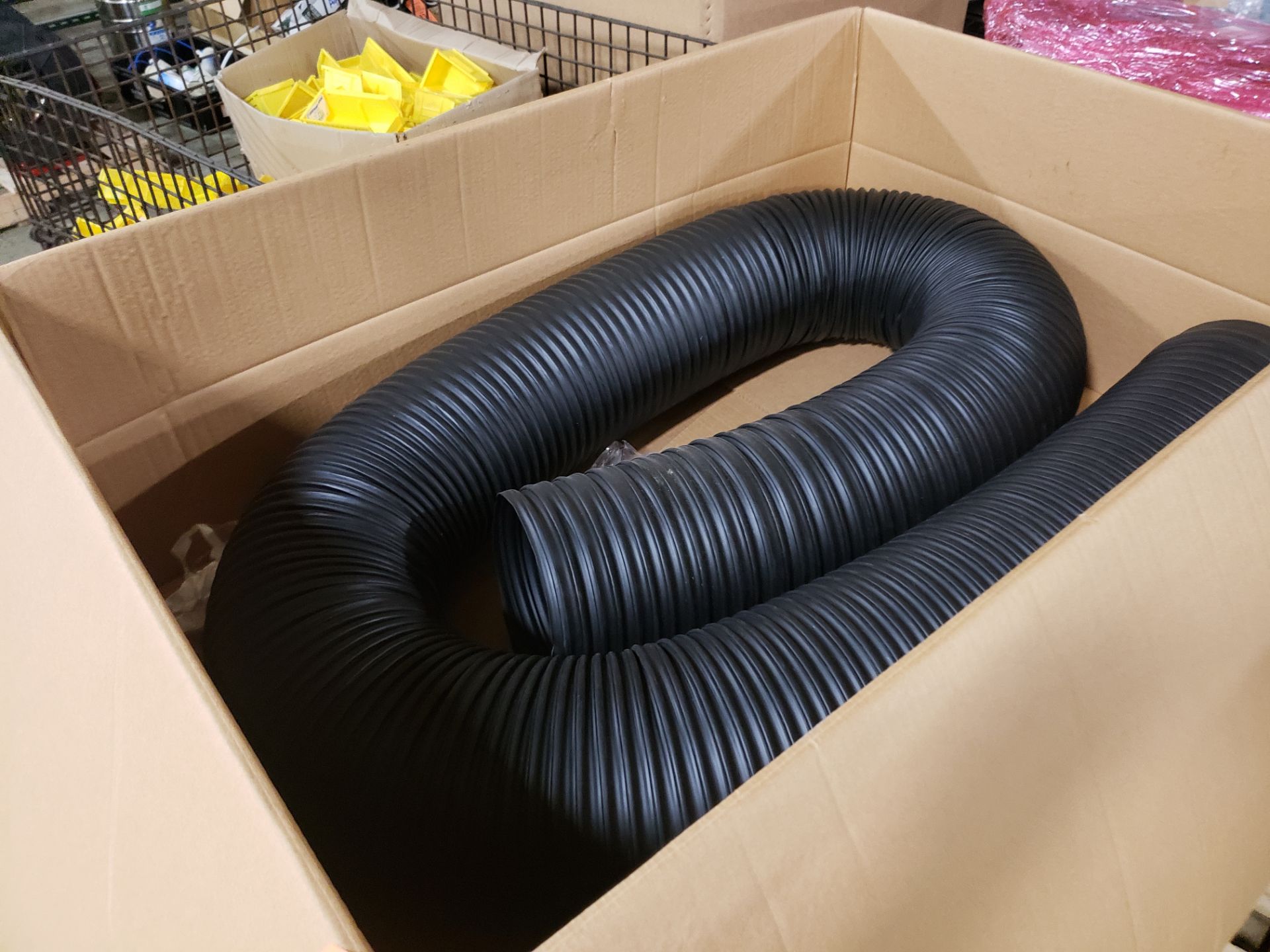 (2) BOXES OF 8 IN X 20 FT BLACK FLEXIBLE DUCT