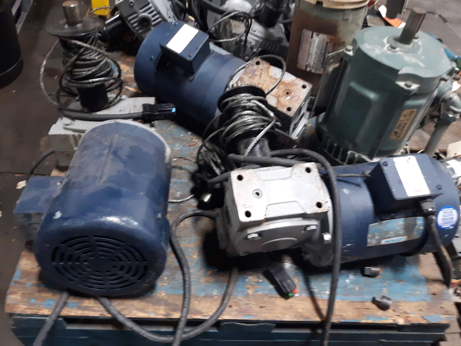 LOT OF (8) ELECTRIC MOTORS INCLUDING; (6) LEESON 3/4HP (1) RELIANCE 2HP (1) RELIANCE 1HP - Image 2 of 3