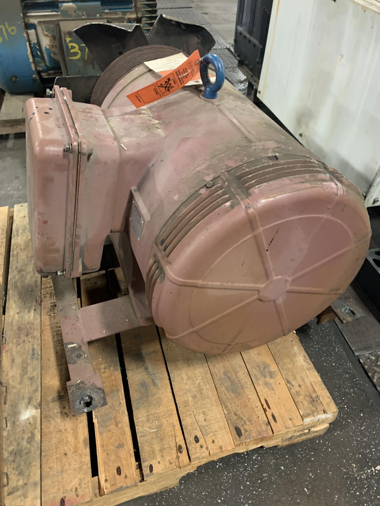 SCHORCH 73 3/4 HP ELECTRIC MOTOR W/ FAN - Image 2 of 3