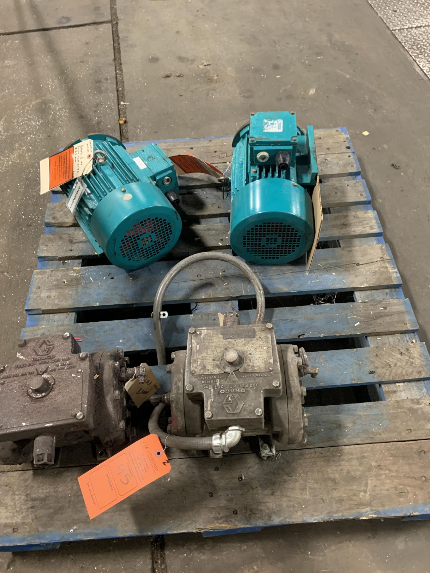 (2) GRACO 3000 PSI PUMPS