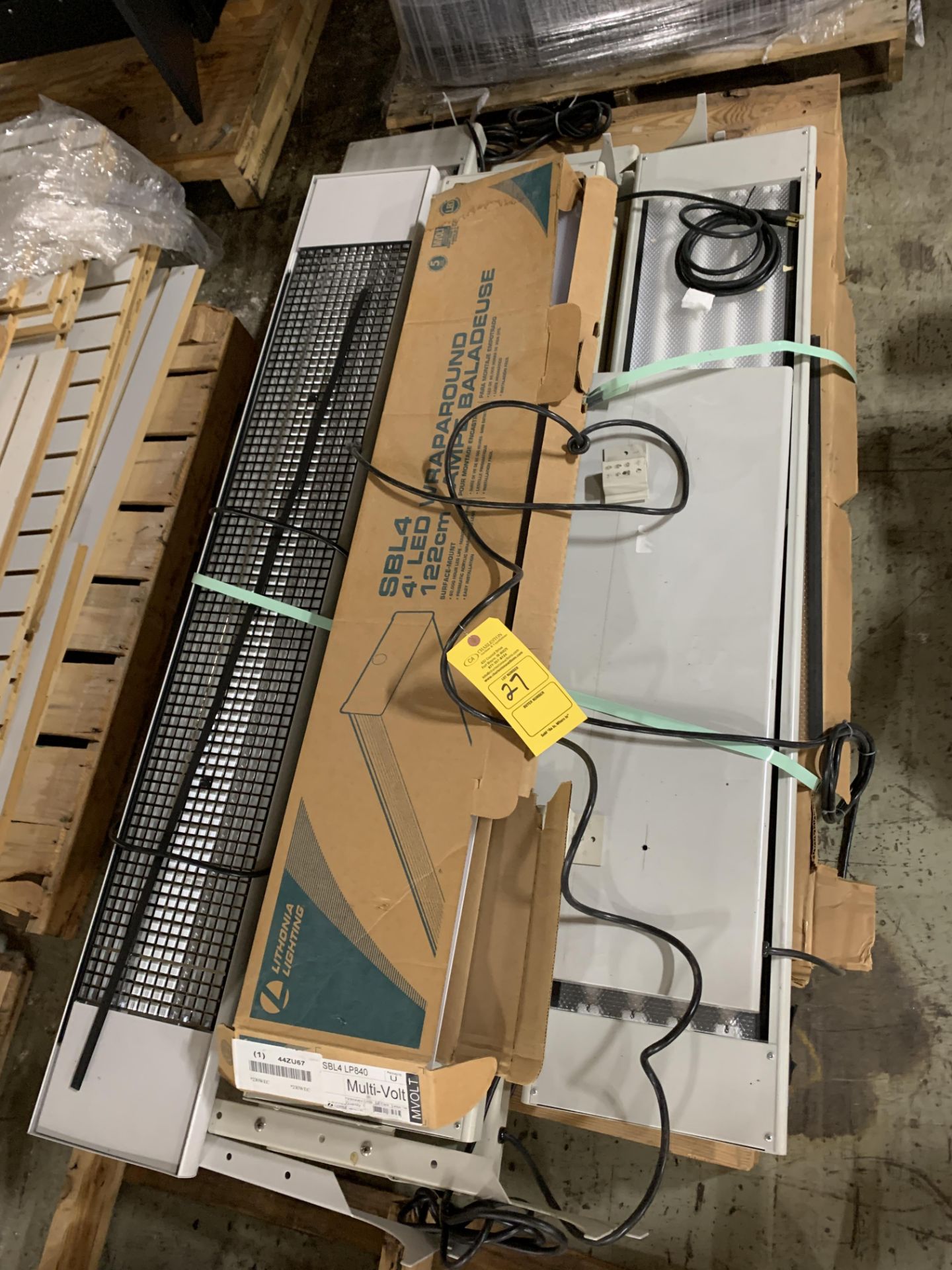 PALLET OF VARIOUS LED OFFICE/ SHOP LIGHTS