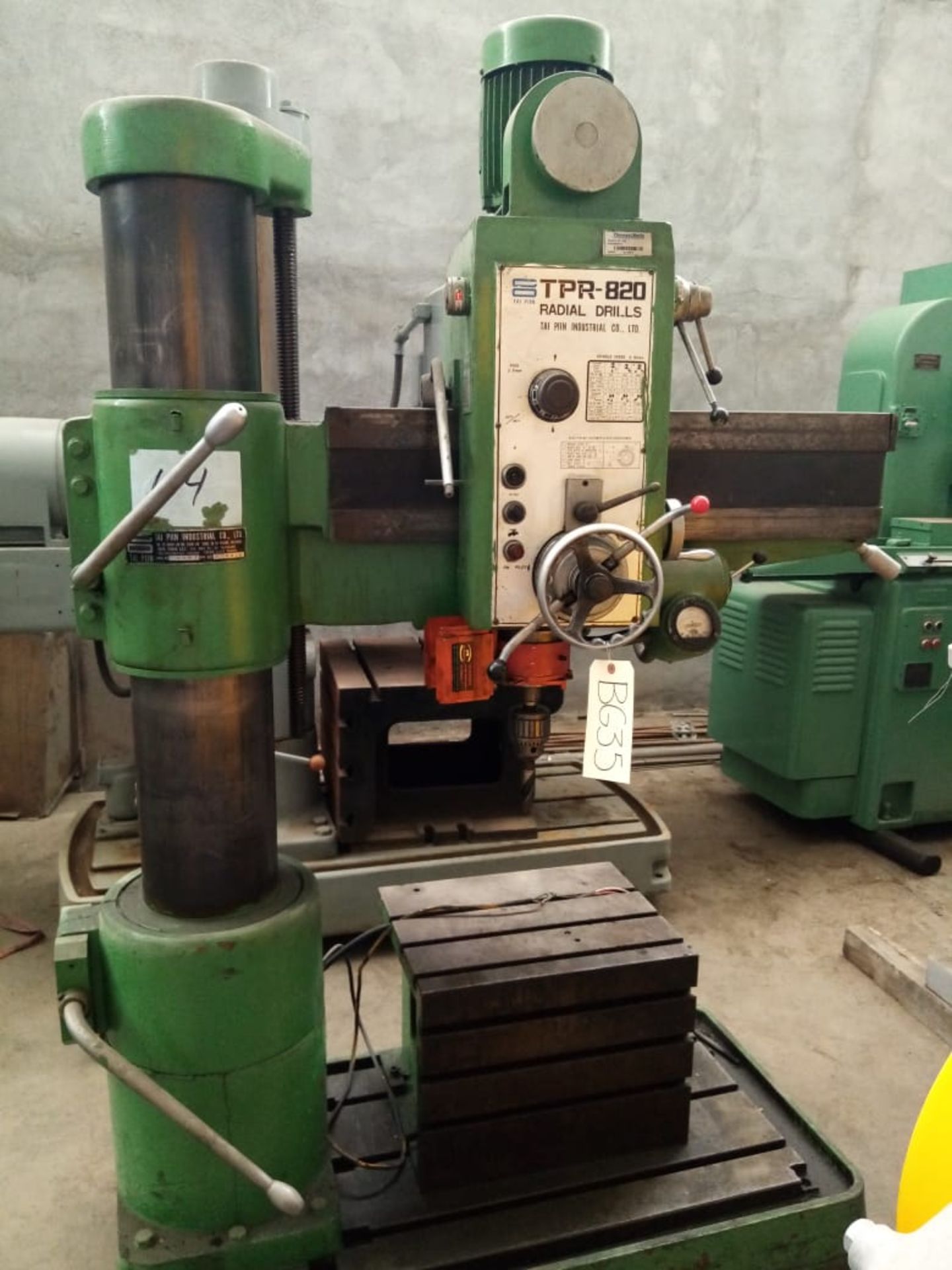 TAI PIIN Radial drill Model TPR-80 S/N 8147/ Taladro radial