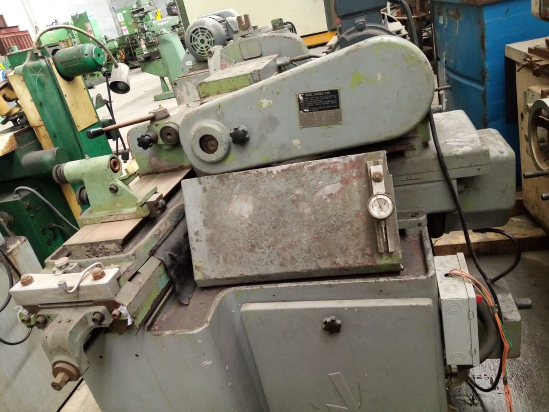 YAM Grinder Machine Model YAM-GU2 MFGNo 157002 23" entre centros / Rectificadora - Image 3 of 6