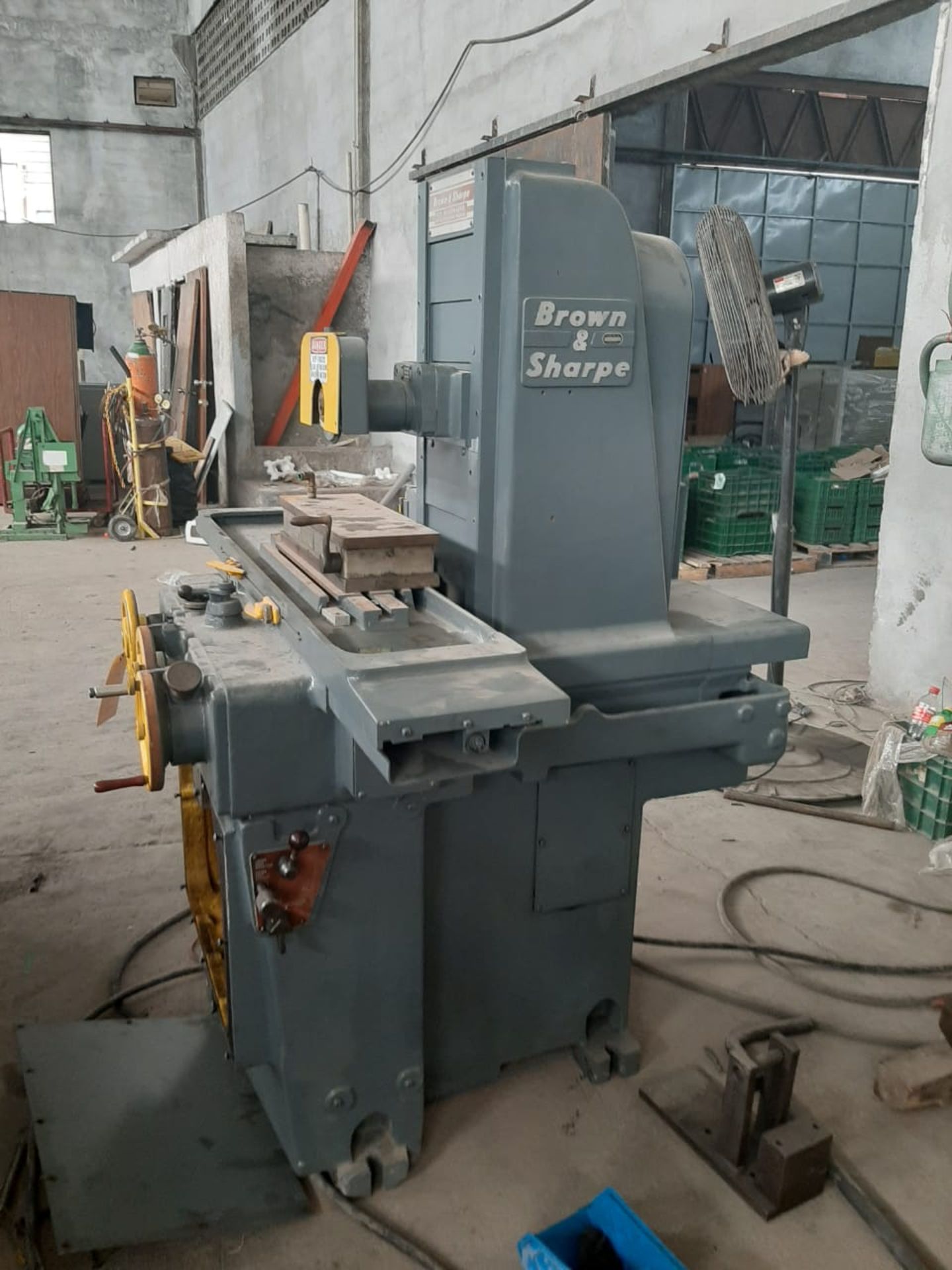 BROWN &SHARPE Grinder machine S/N 820-66-304 Table 6x18"/ Rectificadora - Image 3 of 5