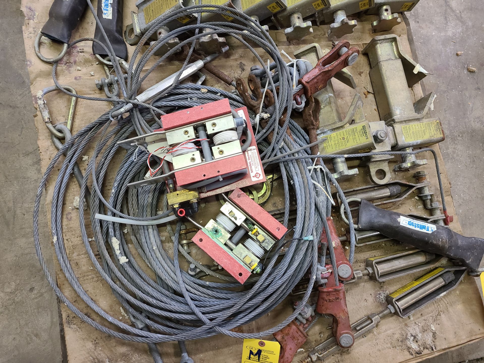 PALLET OF BEAM GRIPS AND CABLES - Image 3 of 4