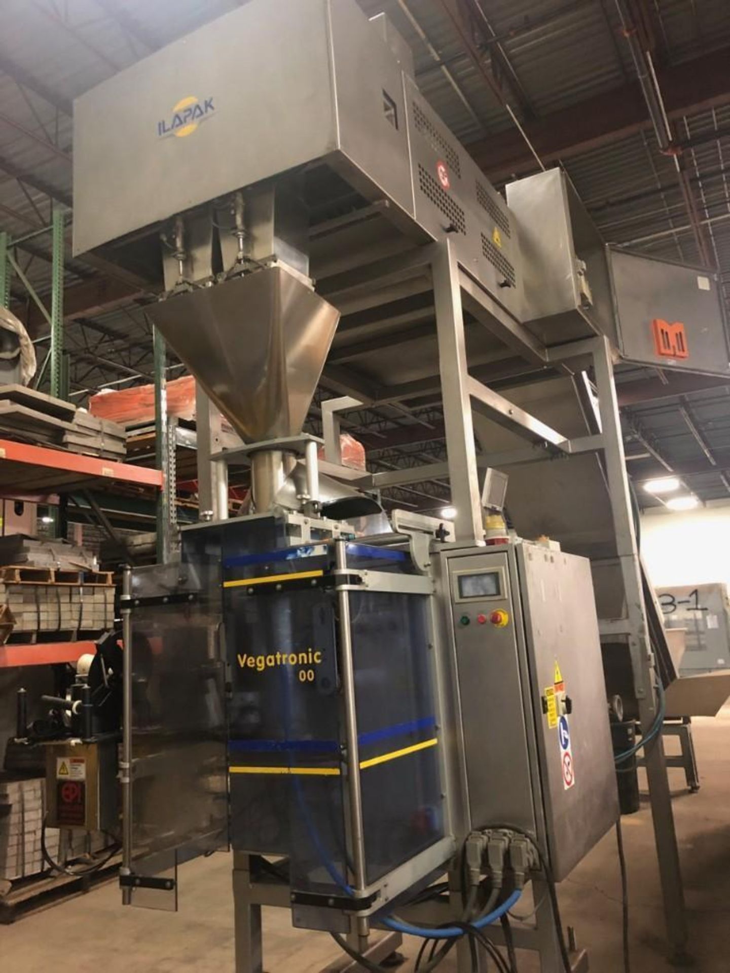 Vegatronic 1000 VFFS Machine