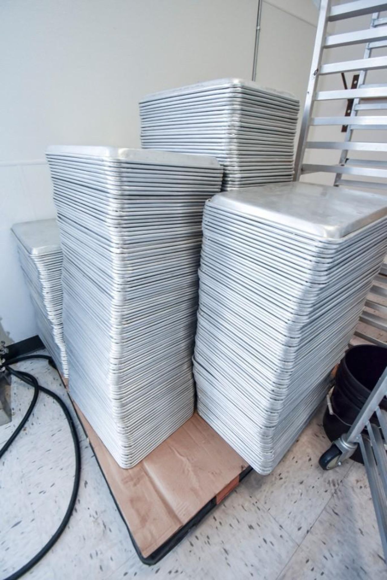 8,000 Cookie Sheets - Image 2 of 5