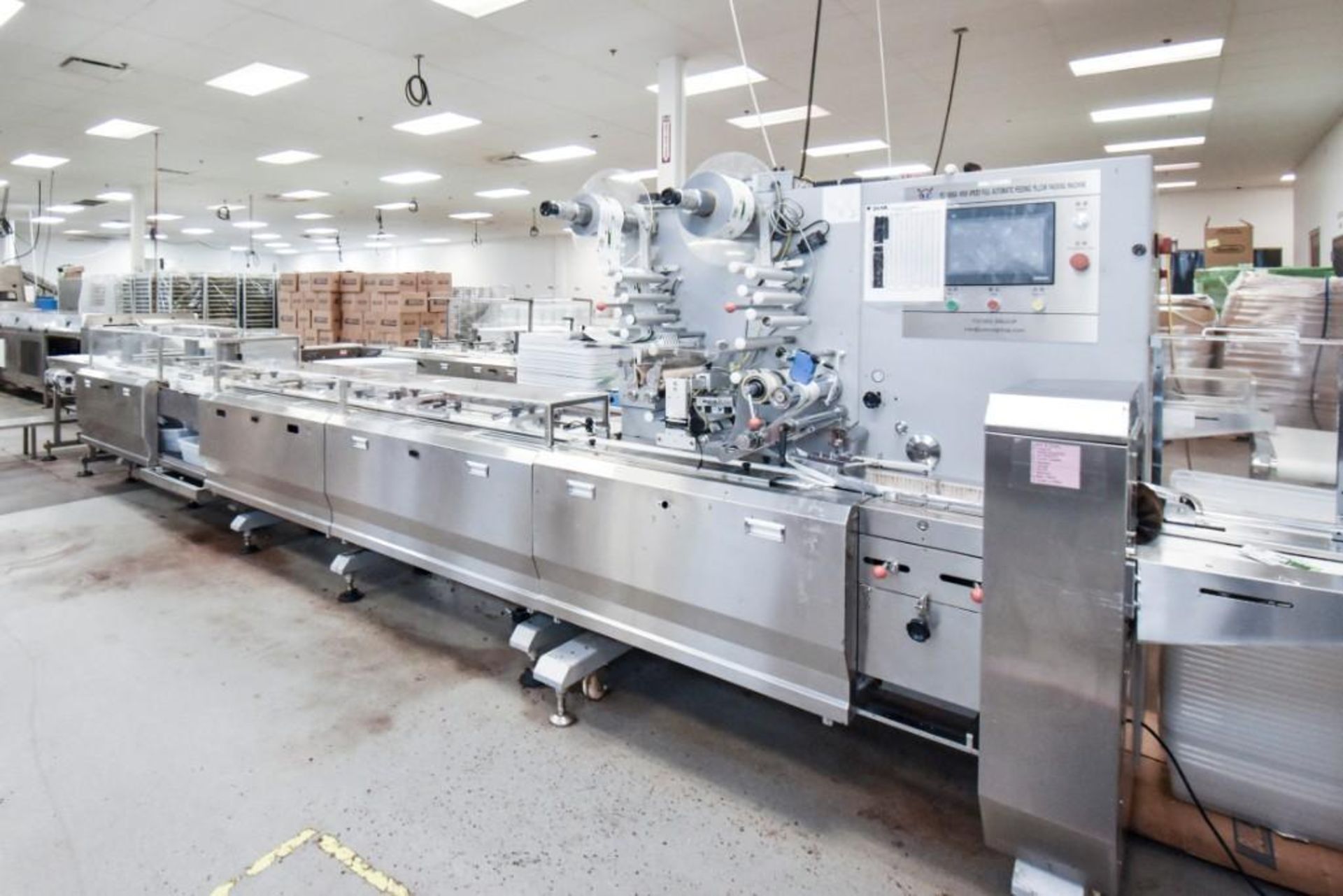 YC-1000A High Speed Full Automatic Feeding Pillow Packaging Machine - Image 2 of 14