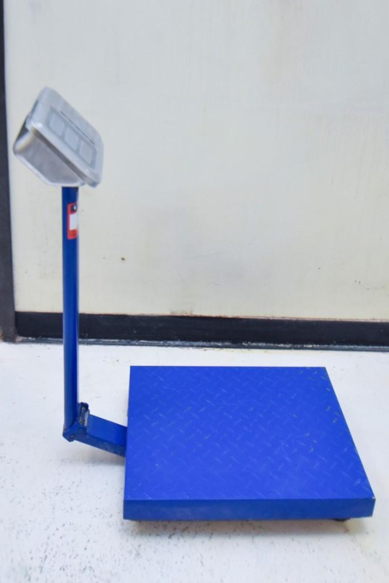 Tuffiom Blue Stand TCS Electronic Scale - Image 2 of 4