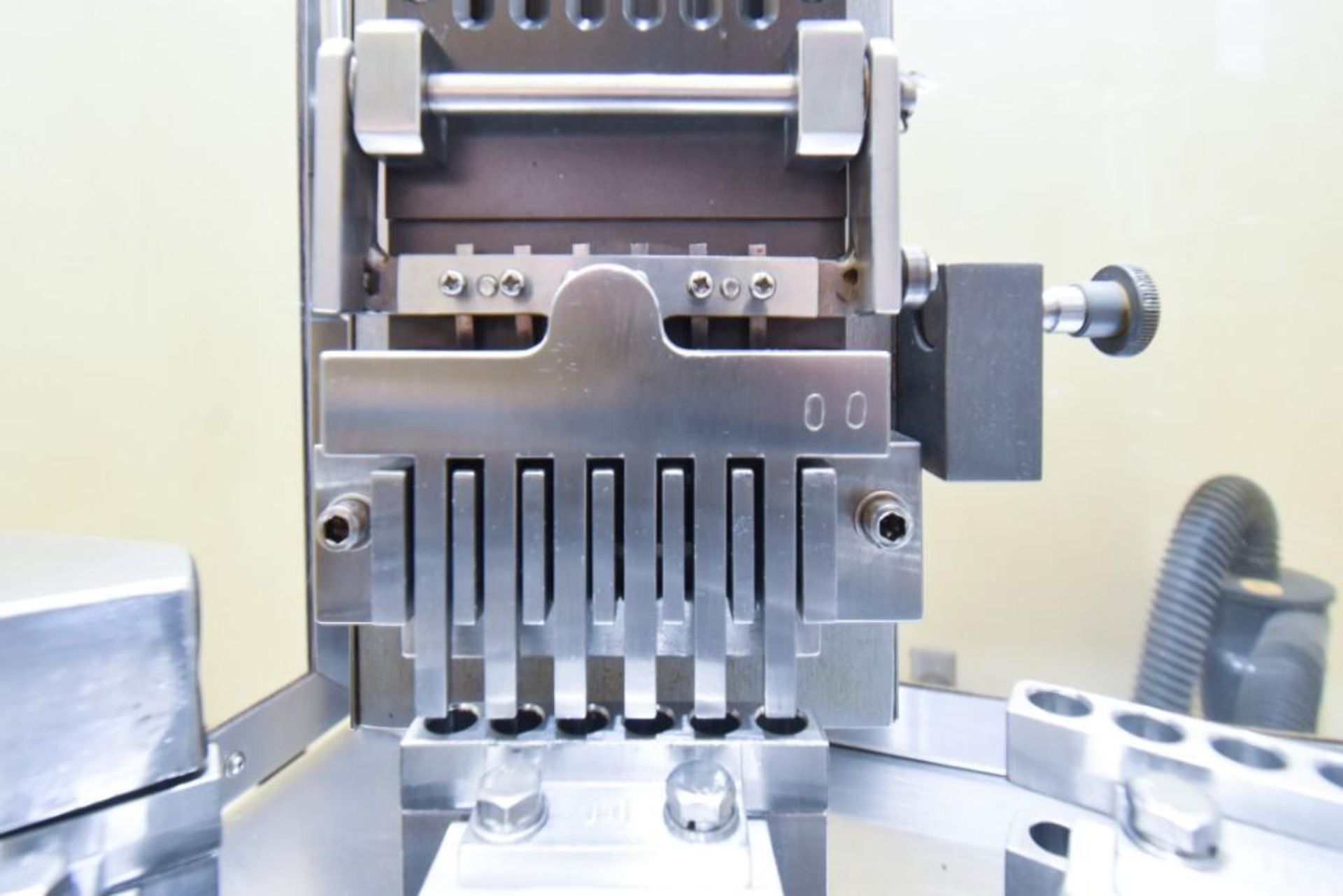 NJP 800 Automatic Encapsulation Machine - Image 6 of 14