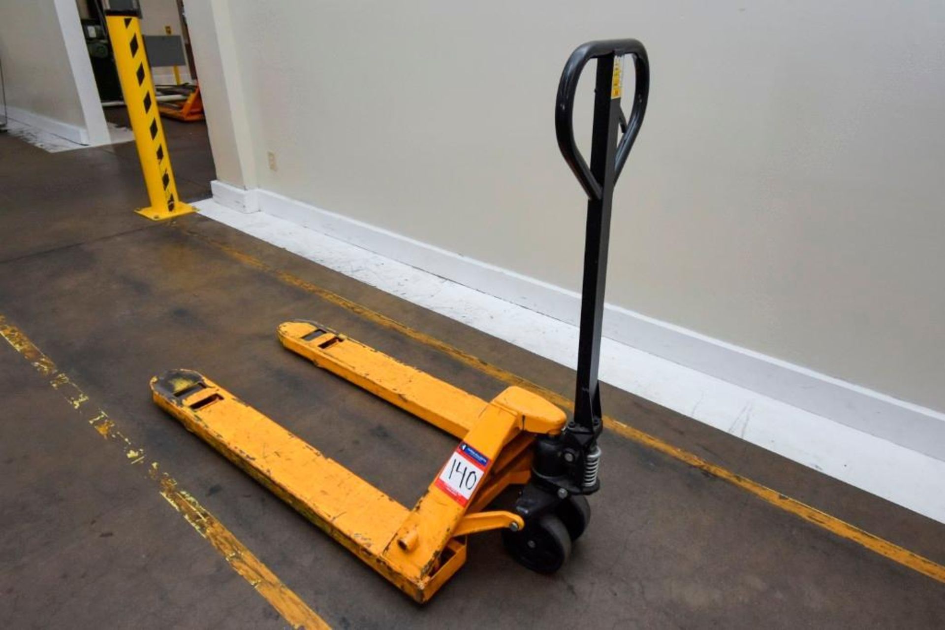 5500 Lb Pallet Jack - Image 2 of 6