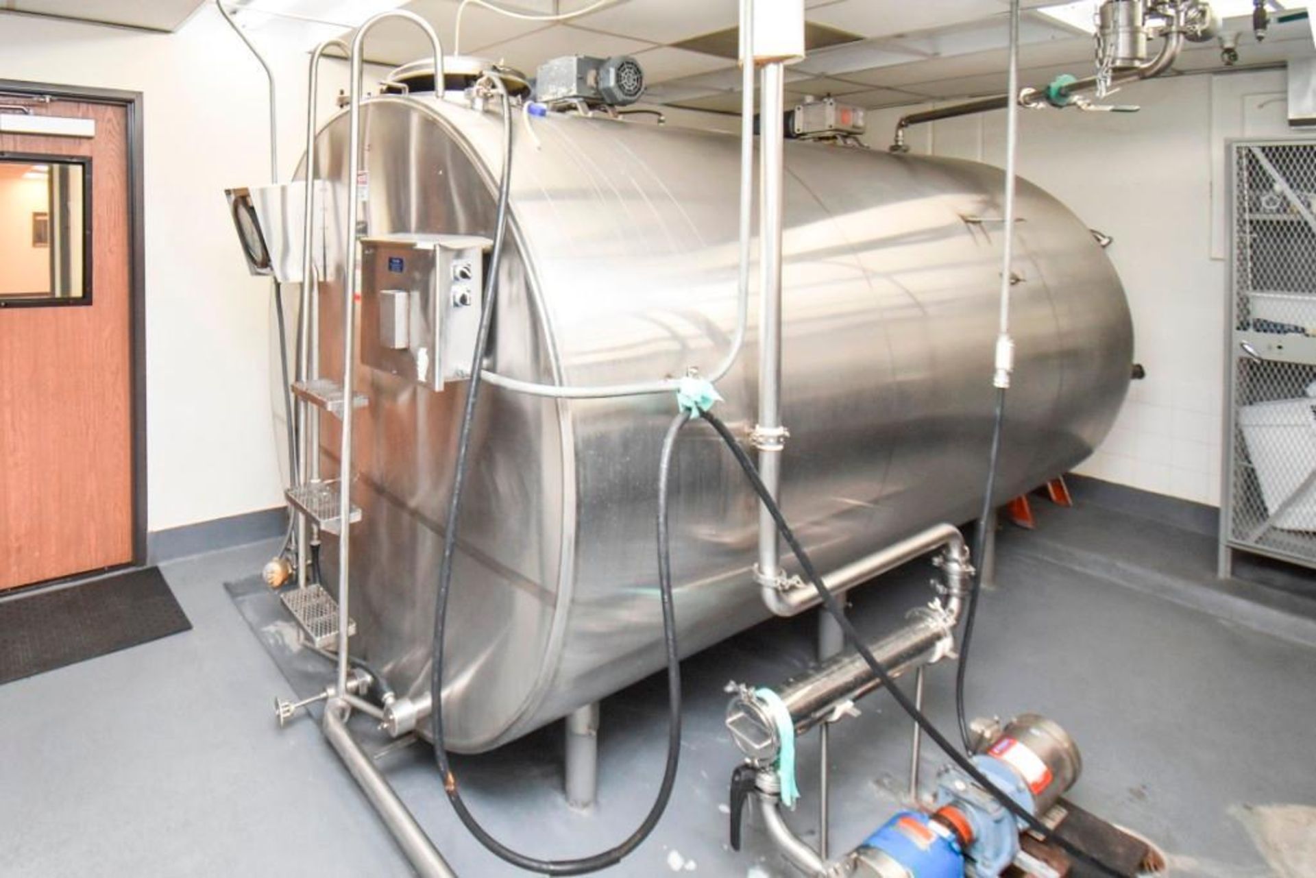 Schweitzer's 2000 Gallon Tank with Freon Cooling System
