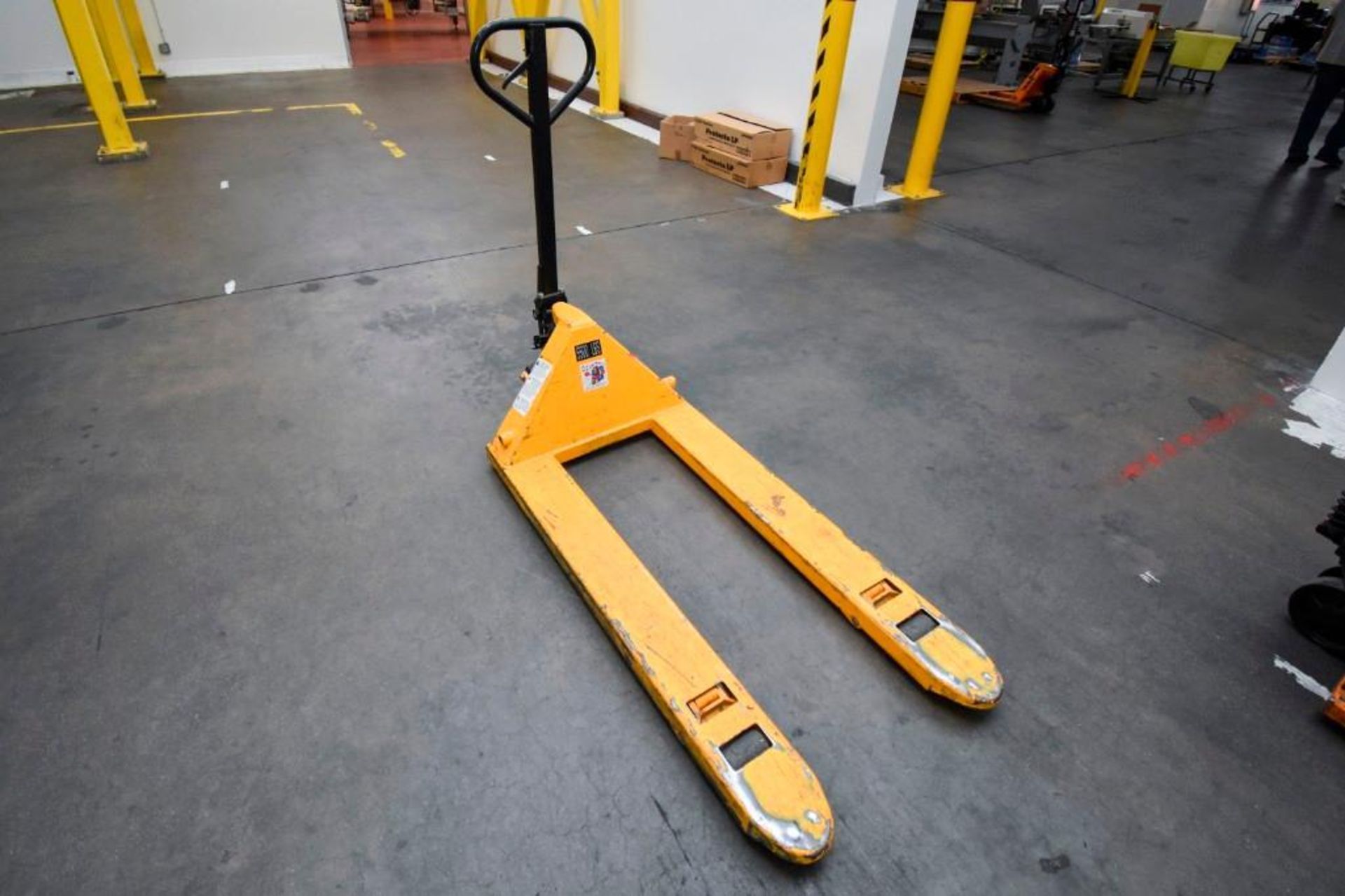 5500 Lb Pallet Jack - Image 3 of 7