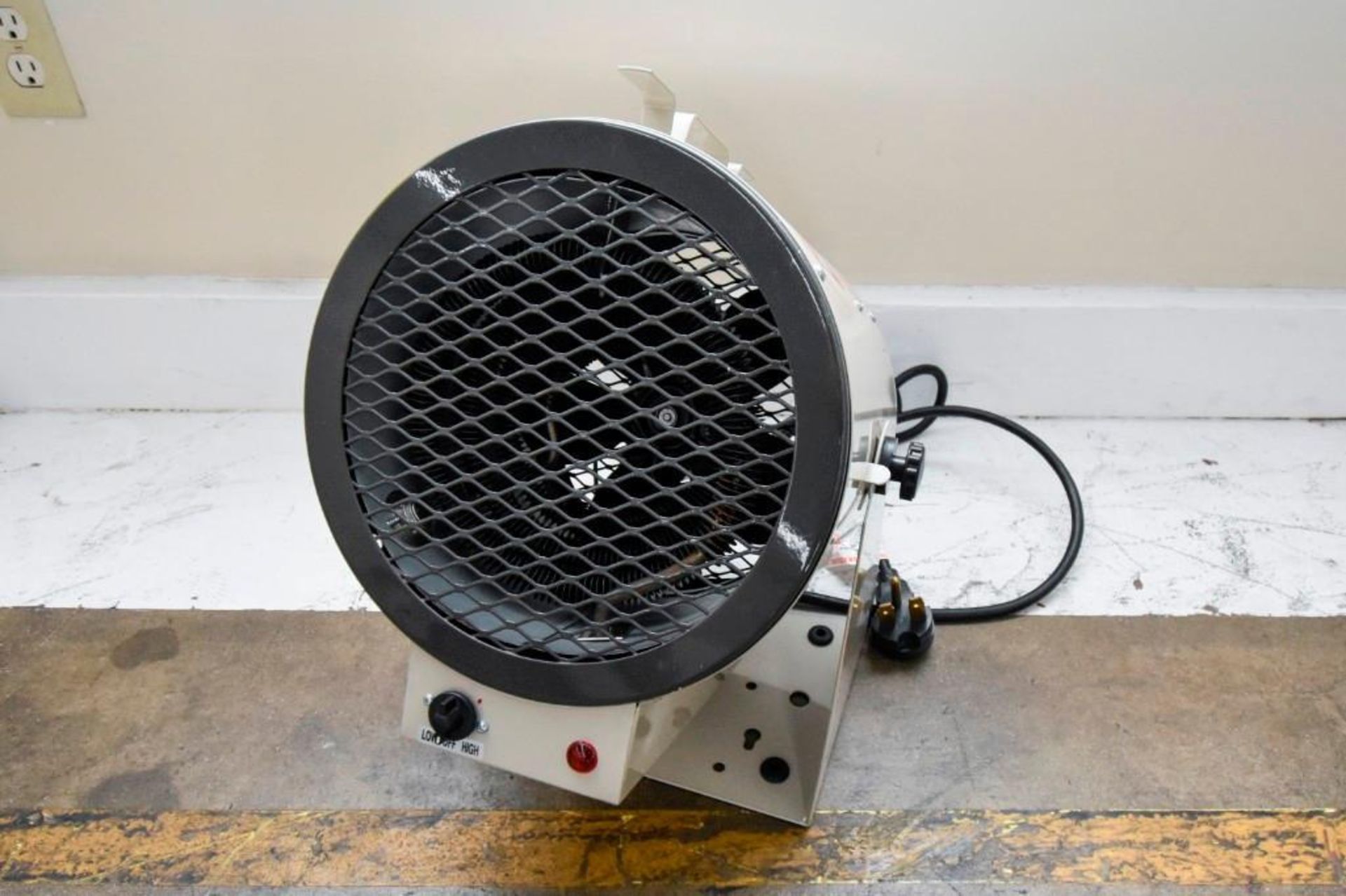 TPI Corporation Heater - Image 2 of 5