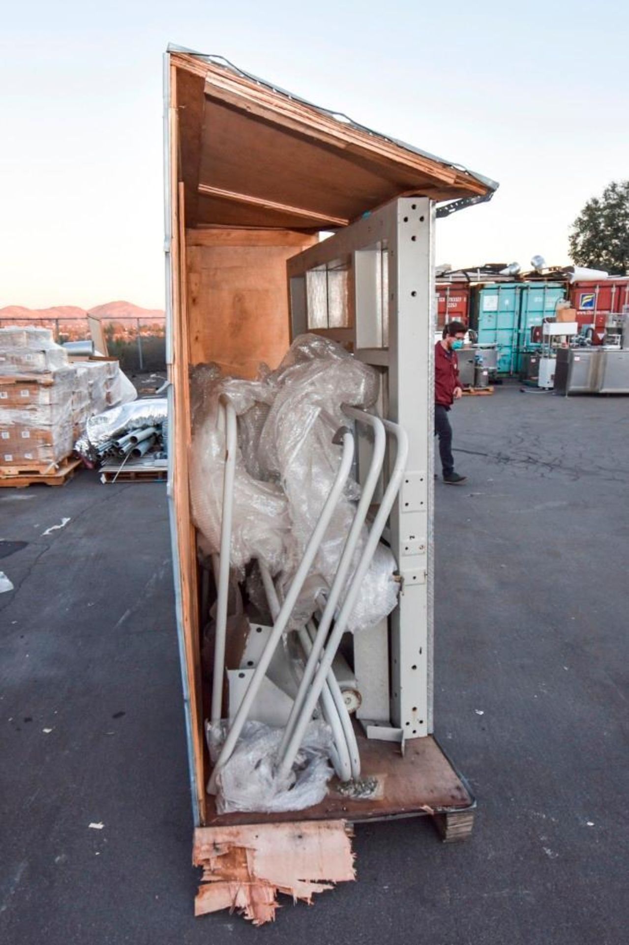 VFFS Gummy Bagging Machine with Mezzanine and Yamata Scale Head - Image 55 of 58