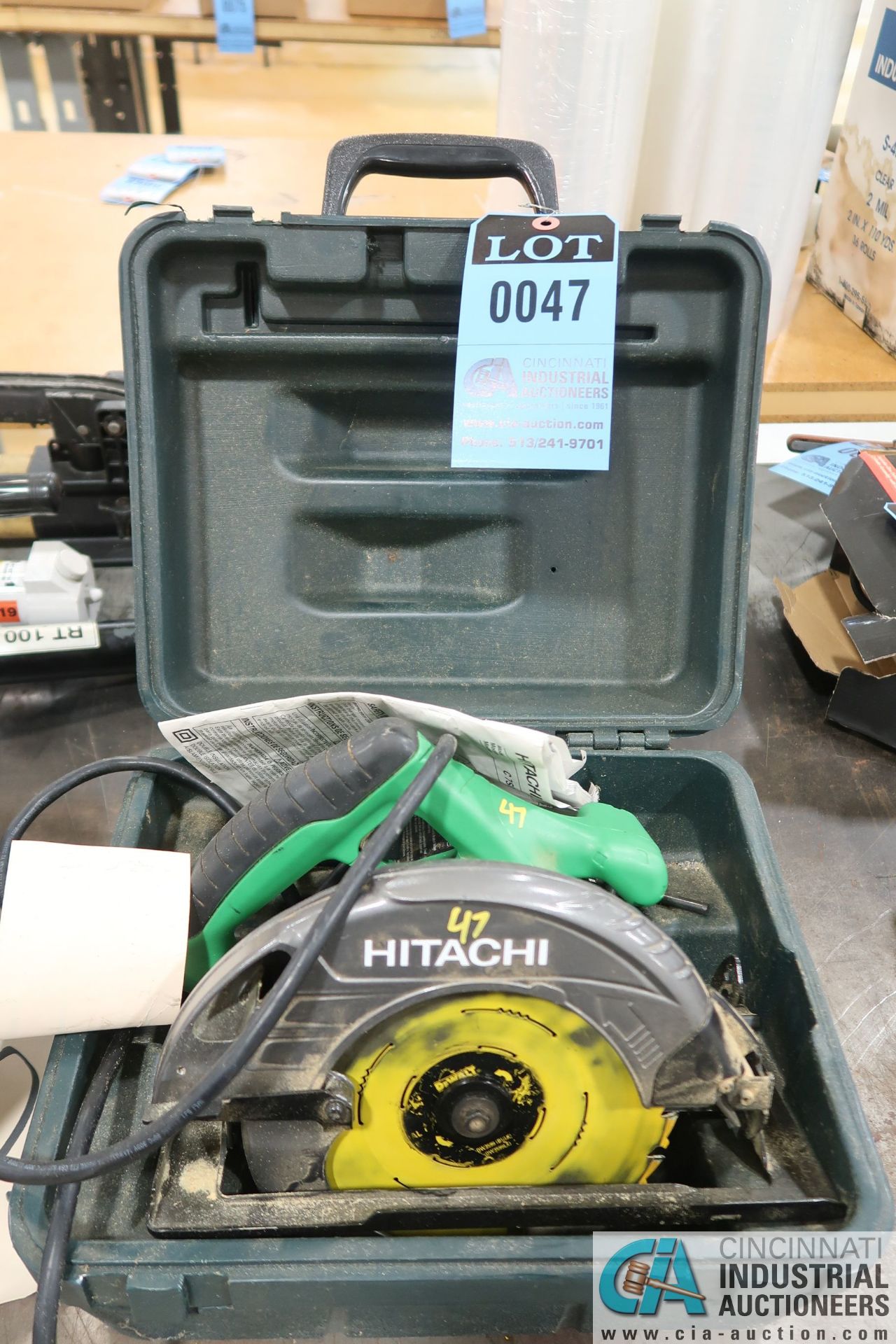 7-1/4" HITACHI CIRCULAR SAW