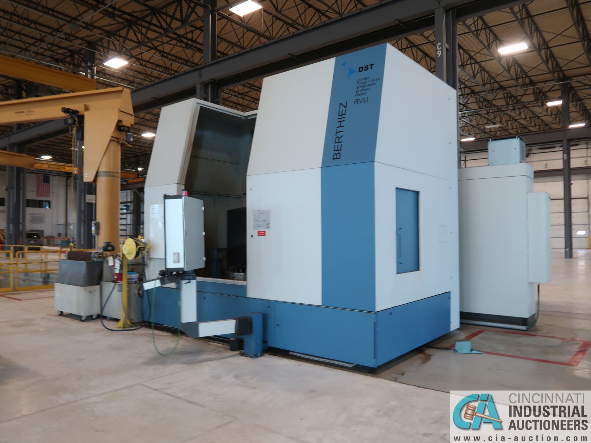 BERTHIEZ MODEL RVU 900/80 ID/OD, WITH TURNING, VERTICAL CNC GRINDER; S/N 4219, 84OD SIEMENS CONTROL - Image 14 of 33