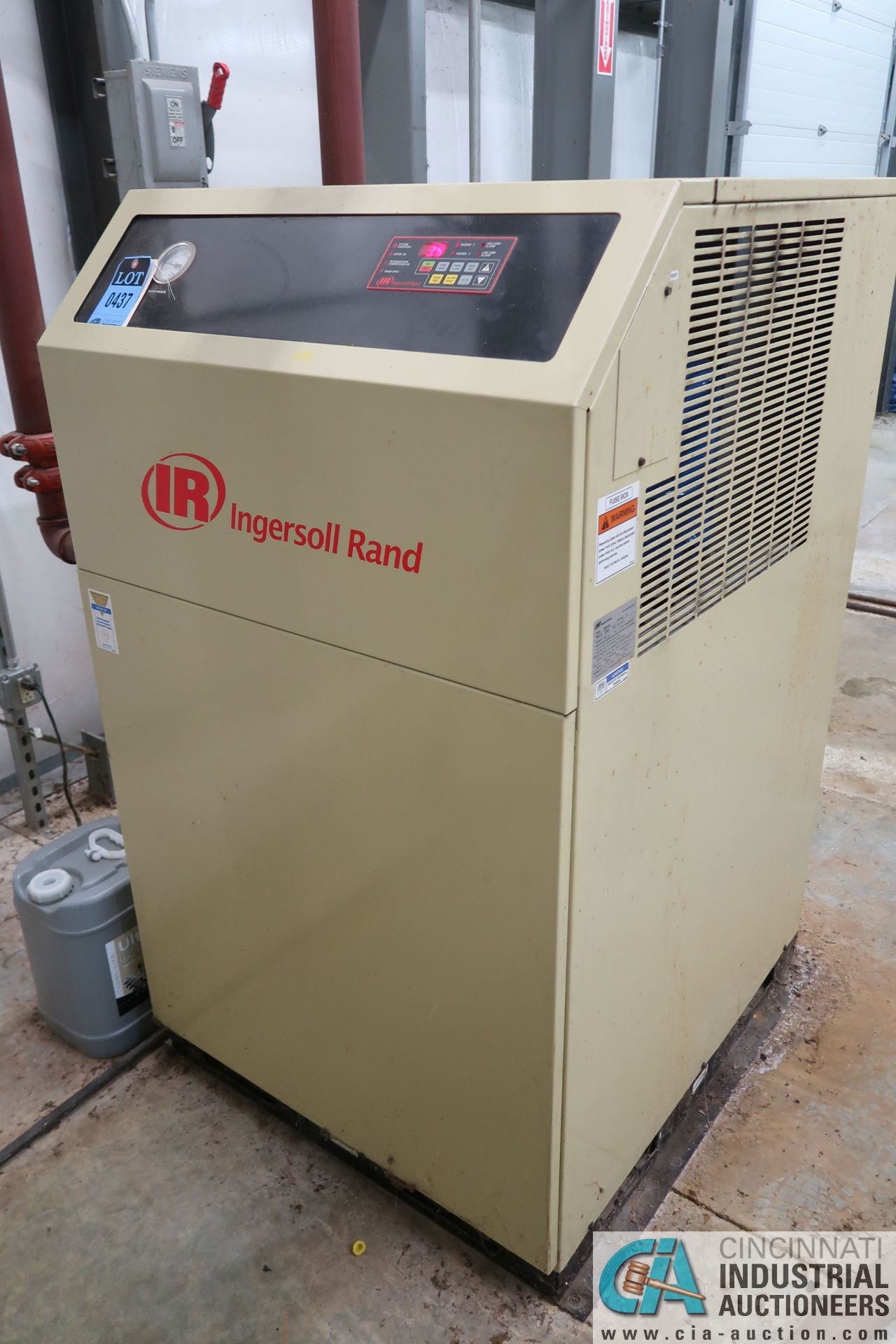 INGERSOLL RAND MODEL D850INA400 REFRIGERATED AIR DRYER; S/N 487924