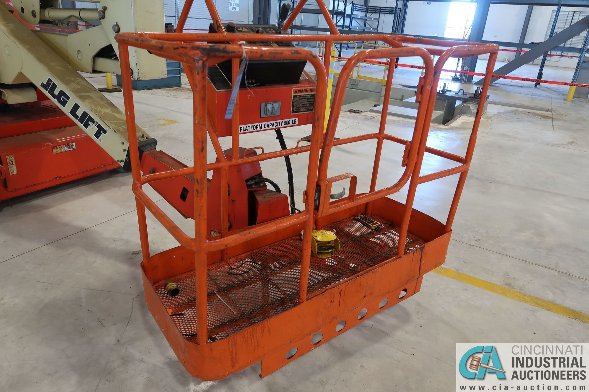 40' JLG MODEL N40 ELECTRIC BOOM LIFT; S/N 33882, 500 LB CAPACITY, 503 HOURS SHOWING (MFG YEAR 1998) - Image 8 of 9